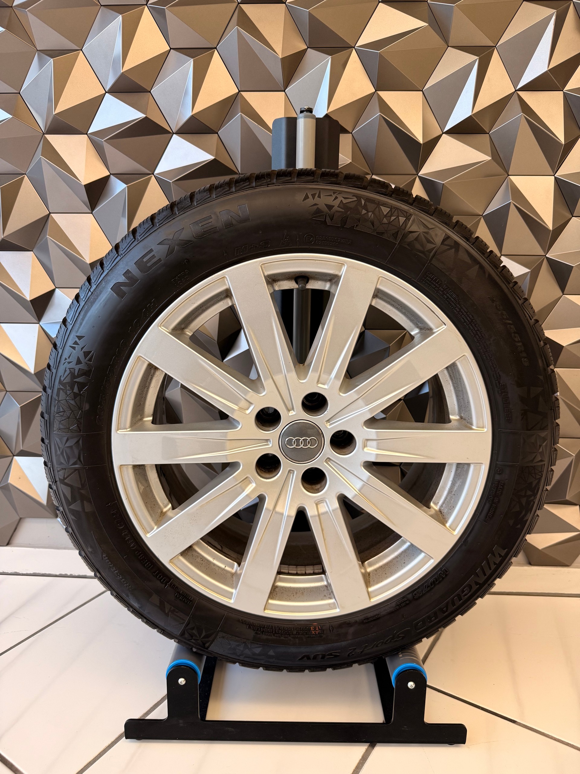 AUDI Q5 2.0 TDI S-Line Quattro S-tronic-image-19