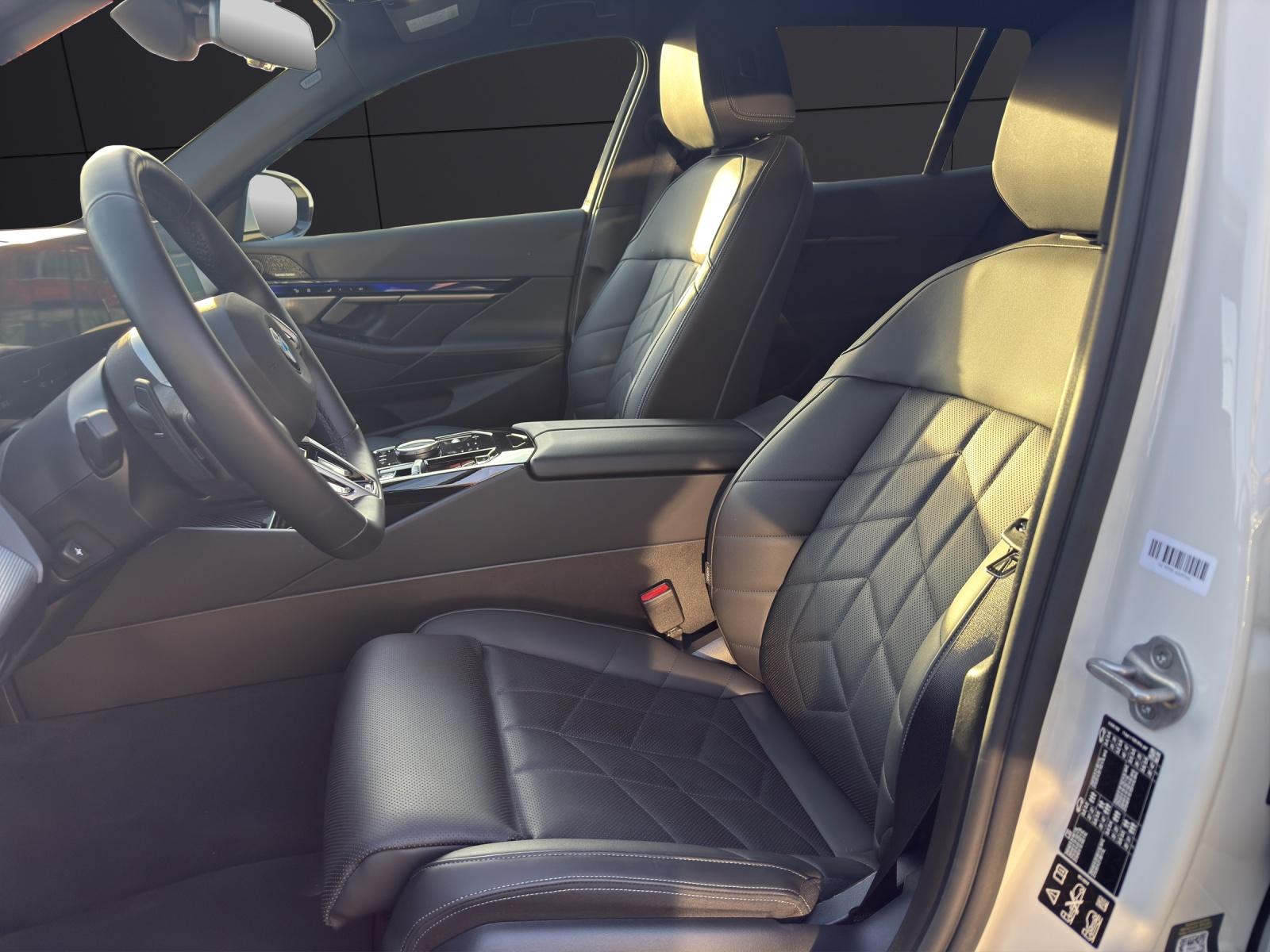 BMW 520d xDrive Touring-image-1