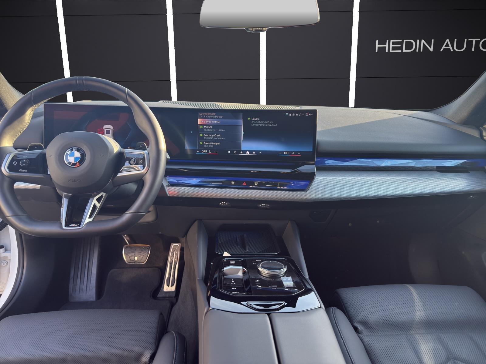 BMW 520d xDrive Touring-image-16