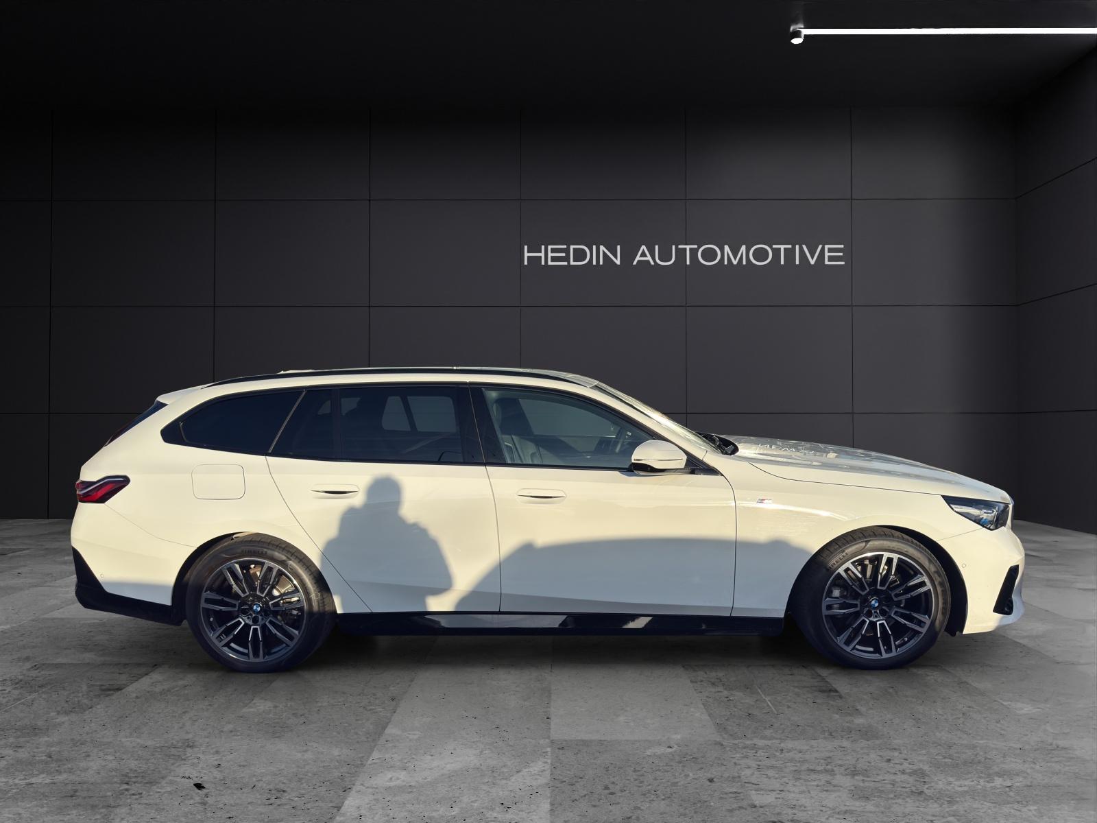 BMW 520d xDrive Touring-image-6