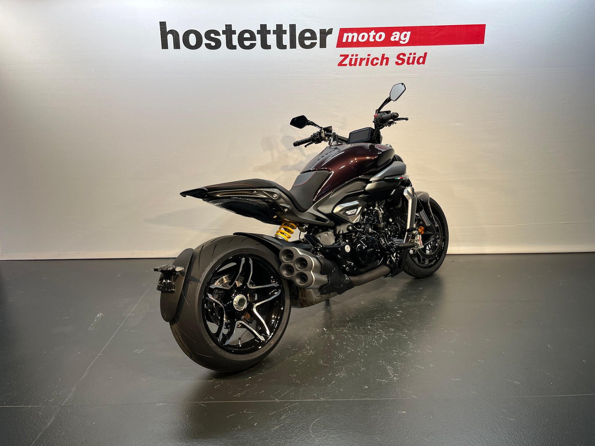 DUCATI X Diavel V4-showroom-element-2