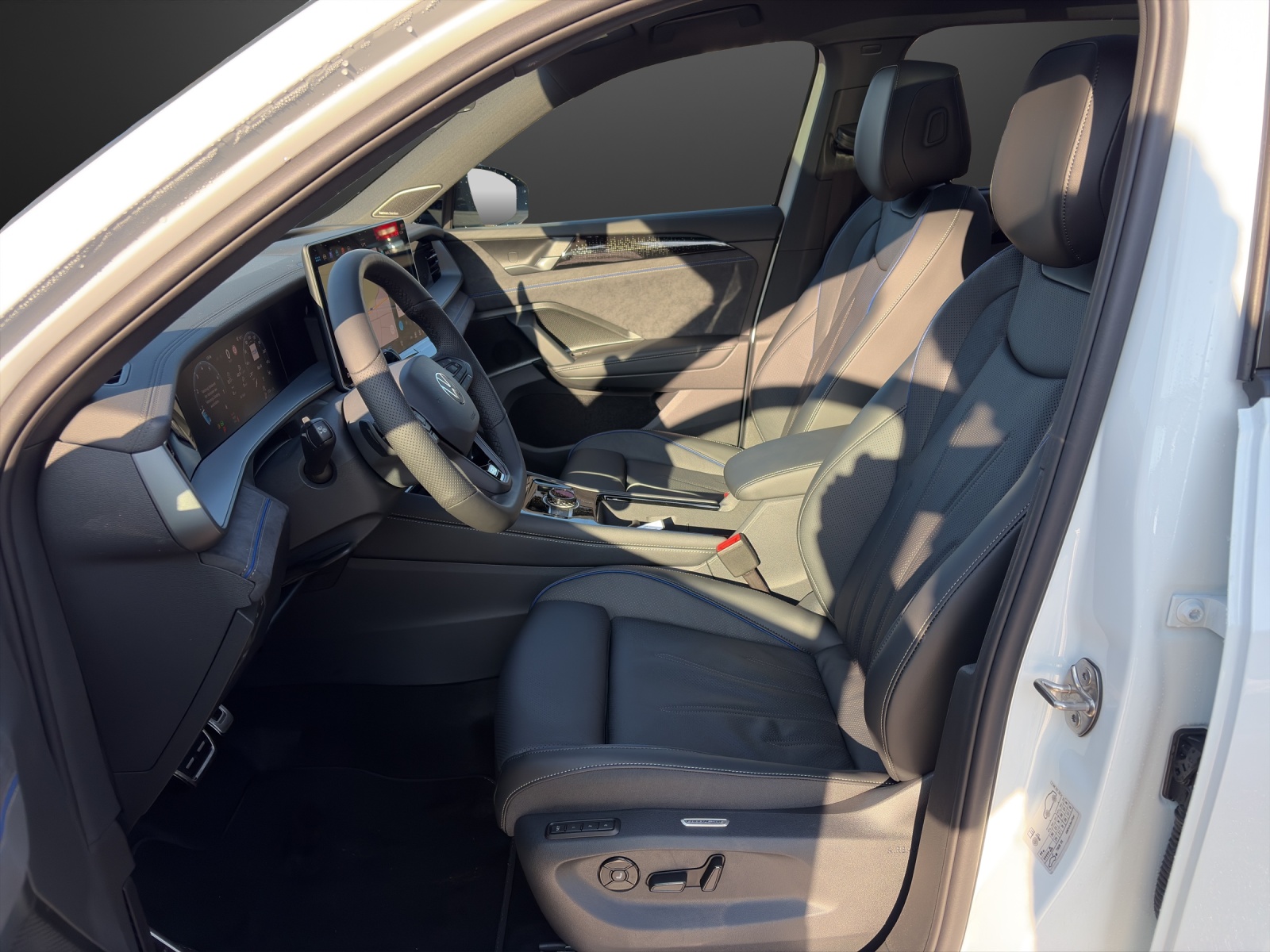 VW Tayron 2.0 TSI R-Line DSG 4Motion-image-7