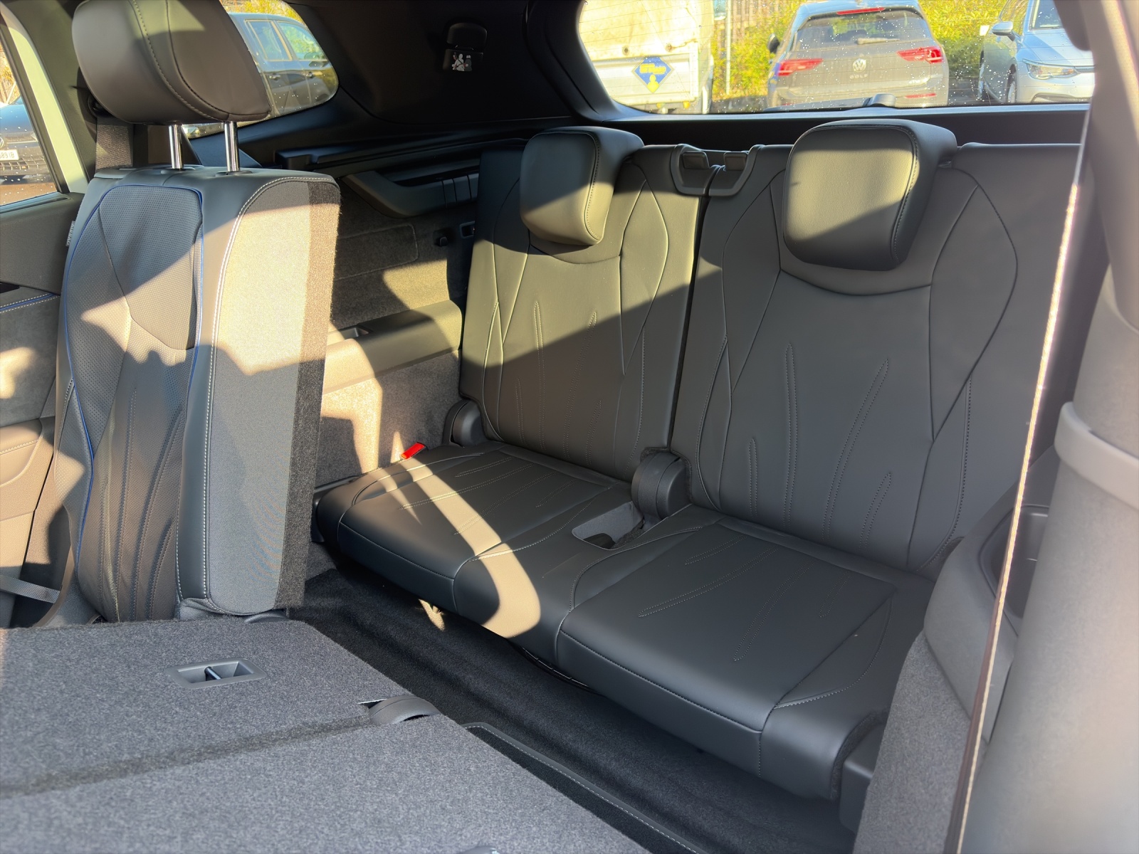 VW Tayron 2.0 TSI R-Line DSG 4Motion-image-17