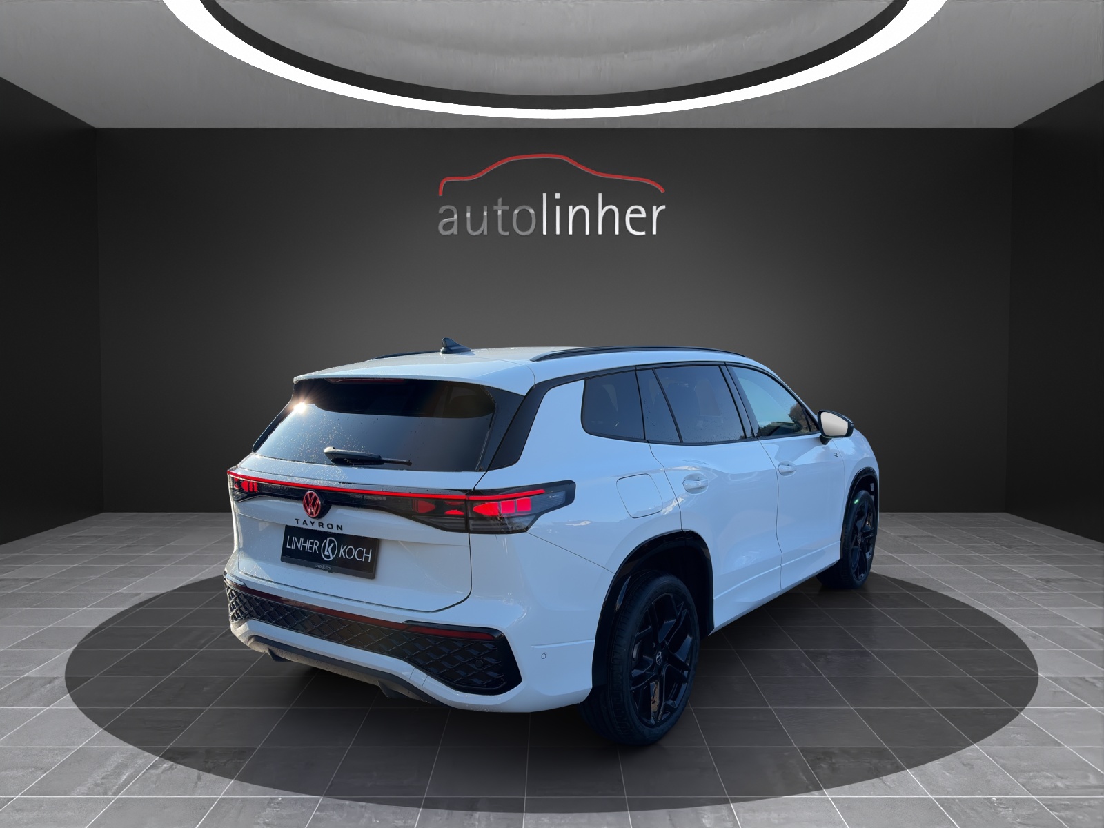 VW Tayron 2.0 TSI R-Line DSG 4Motion-image-4
