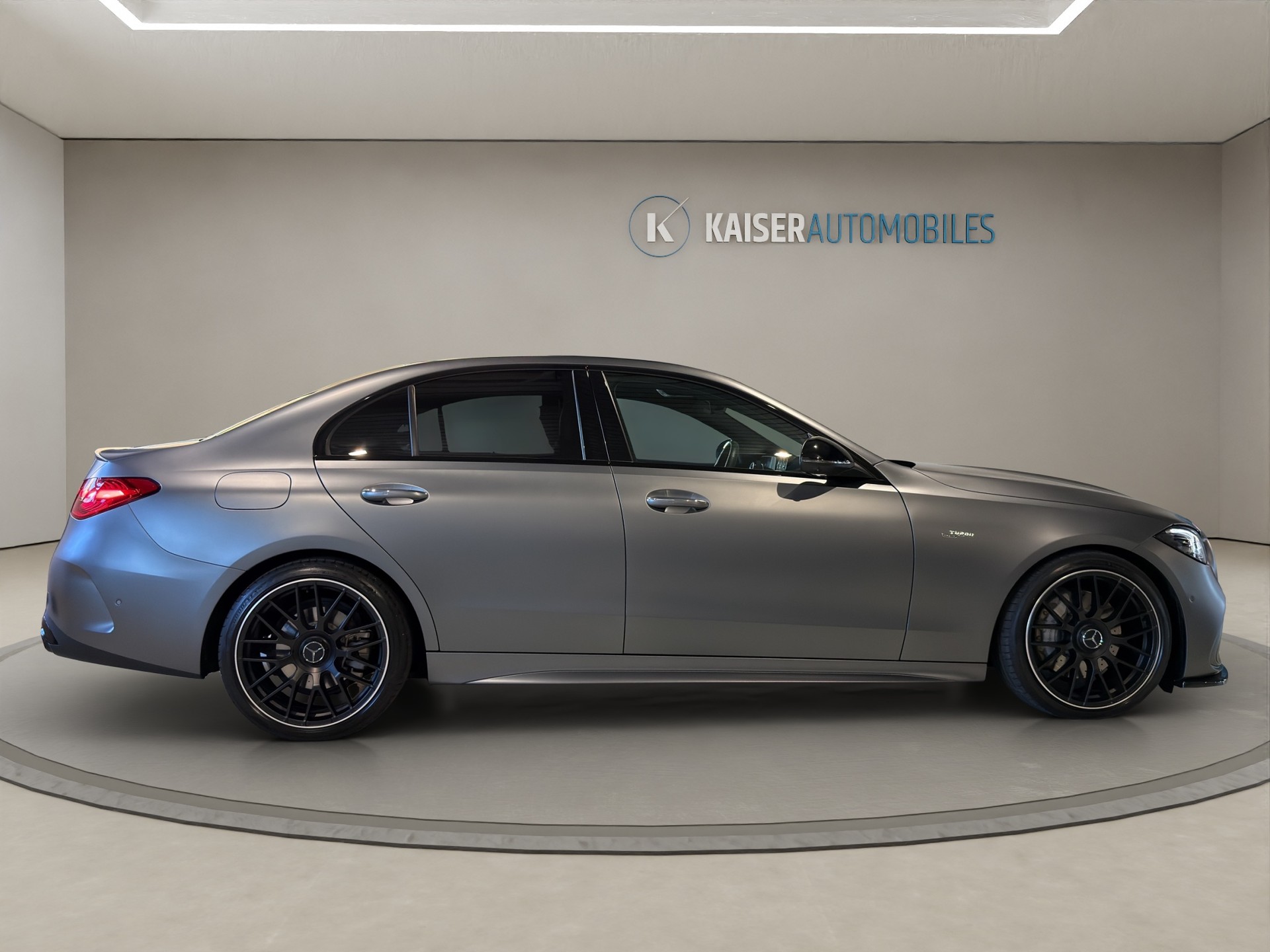 MERCEDES-BENZ C 300 4Matic AMG Line-image-22