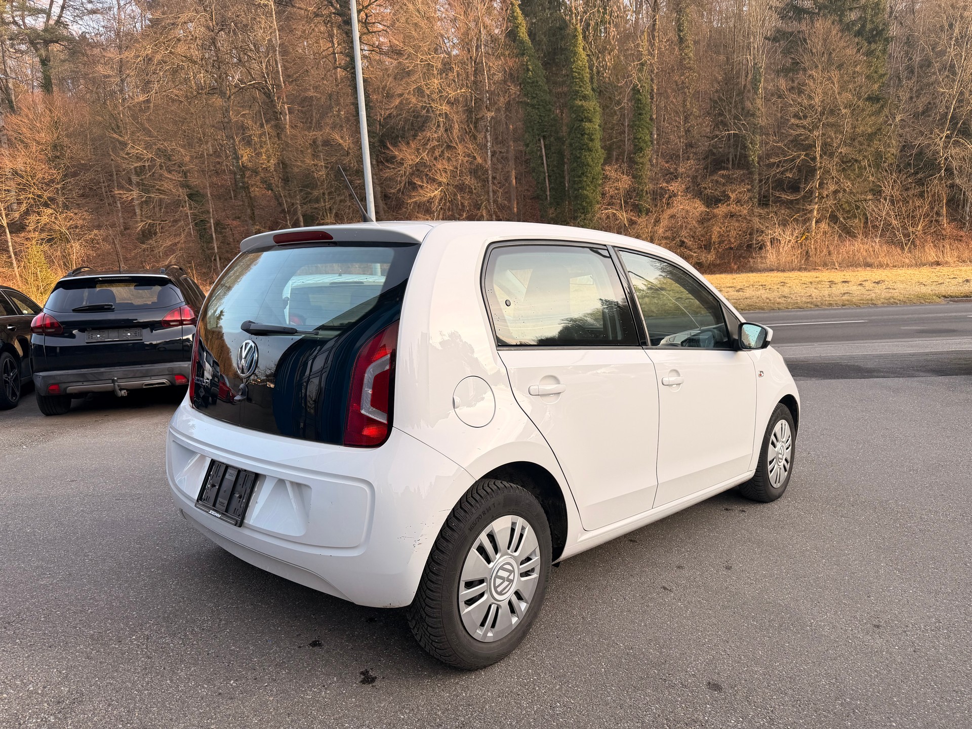 VW Up 1.0 BMT EcoFuel move up-image-3