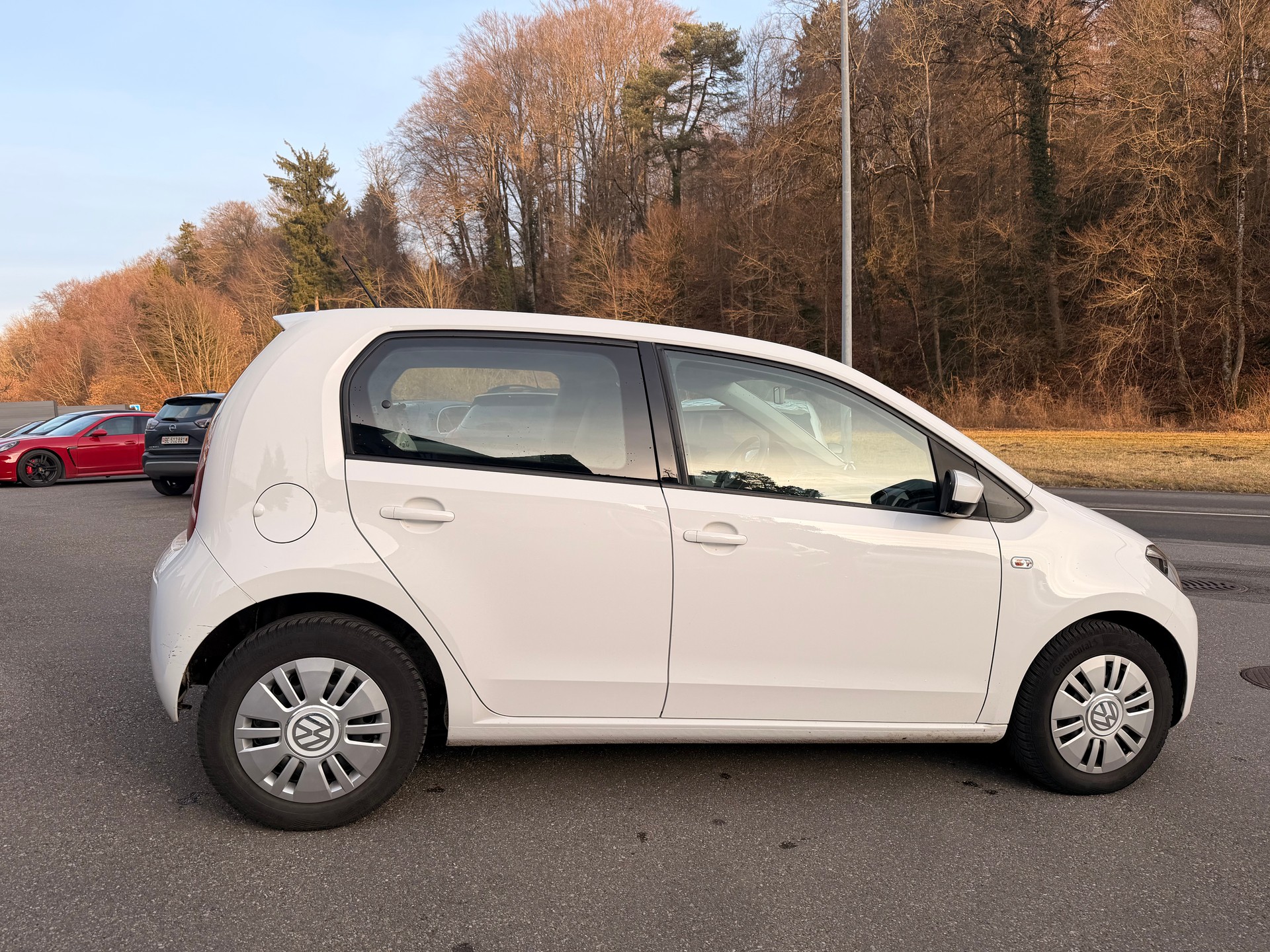 VW Up 1.0 BMT EcoFuel move up-image-2
