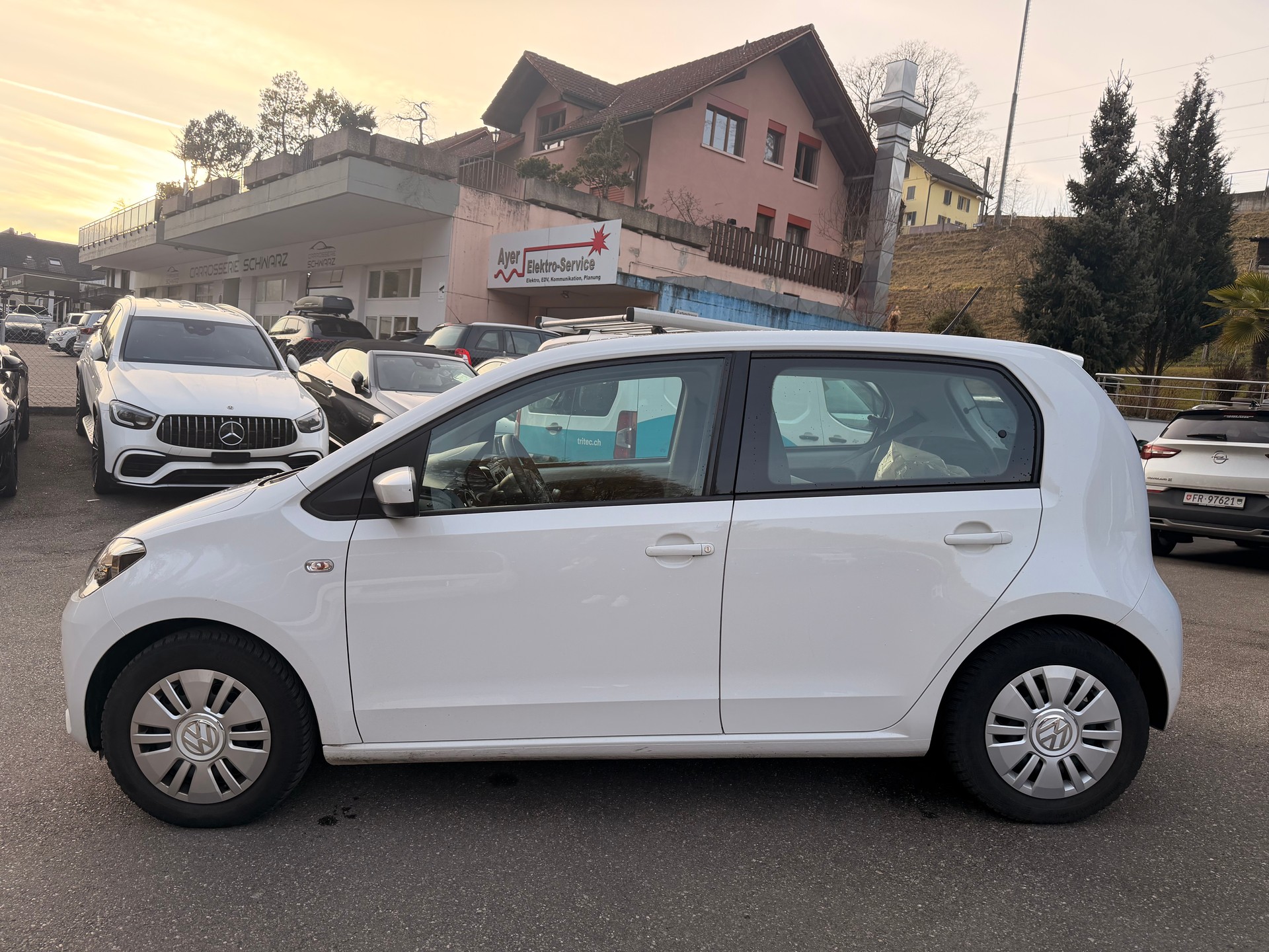 VW Up 1.0 BMT EcoFuel move up-image-5