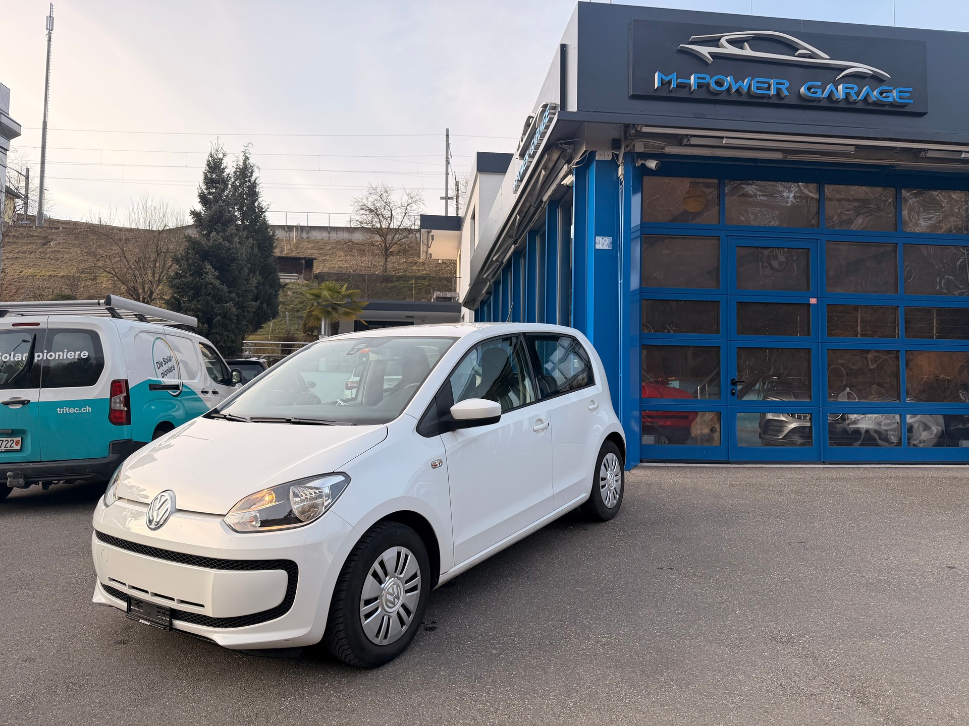 VW Up 1.0 BMT EcoFuel move up-image-0