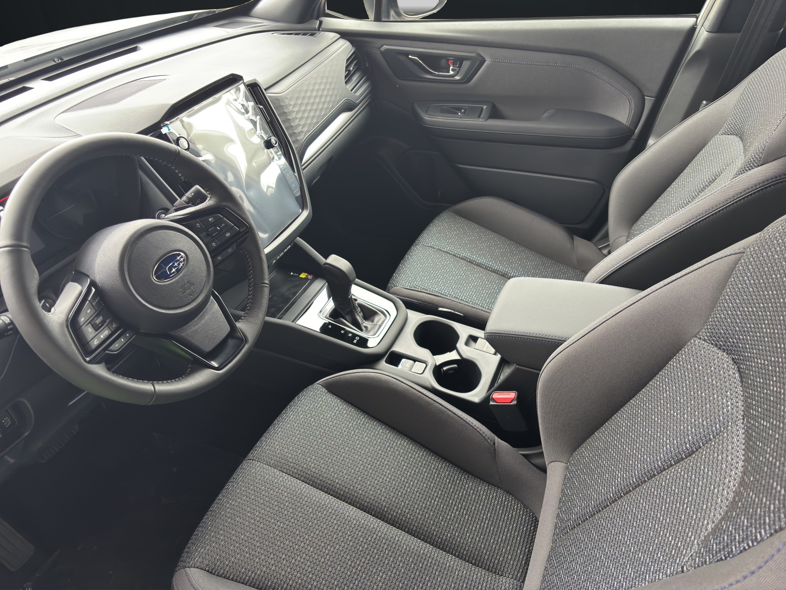 SUBARU Forester Station 2.0i e-Boxer Swiss Plus-image-6