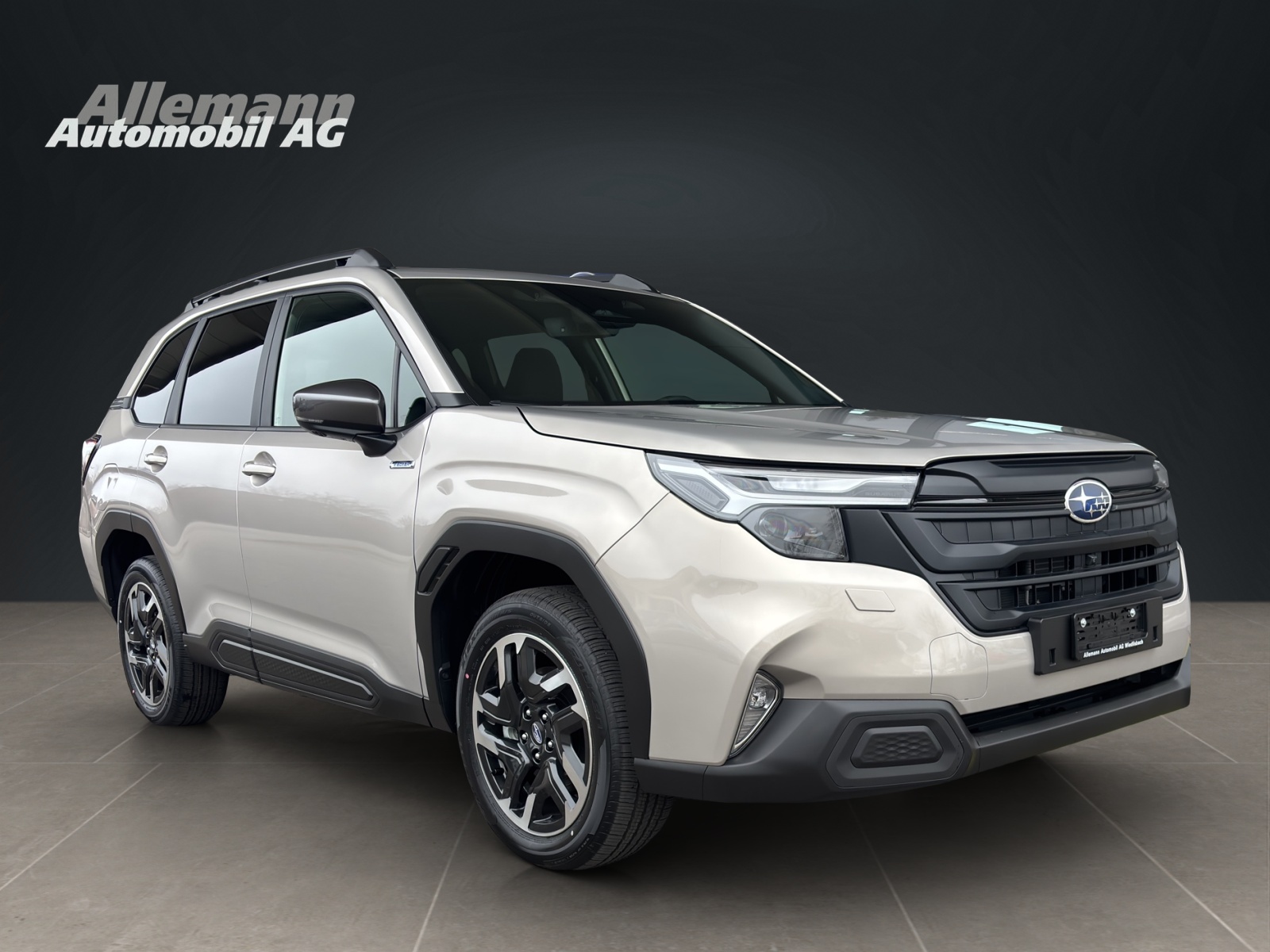 SUBARU Forester Station 2.0i e-Boxer Swiss Plus-image-5