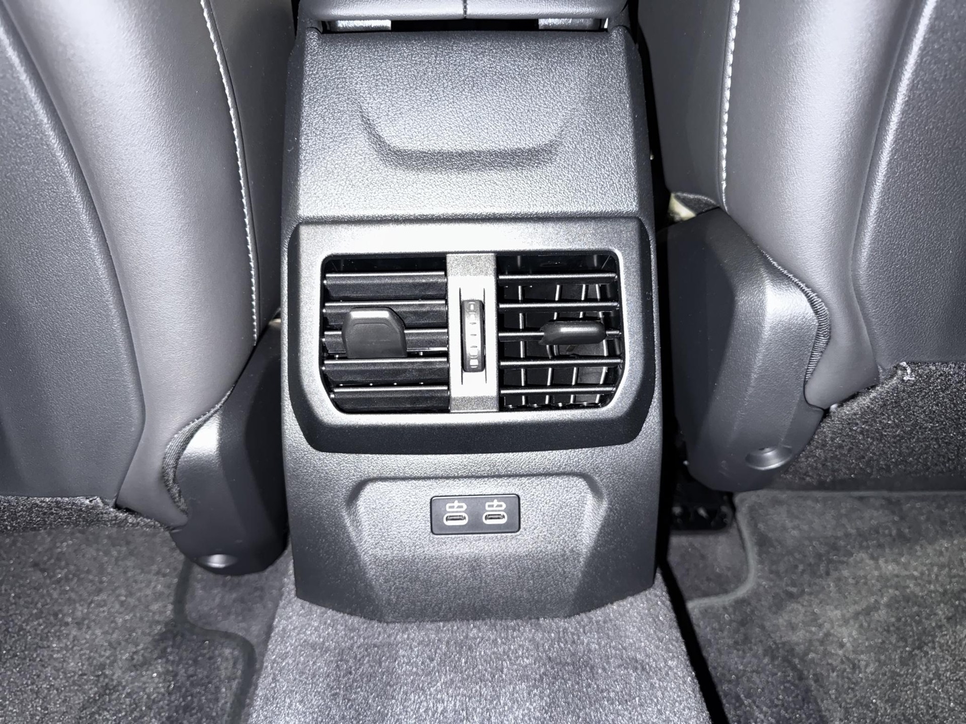 BMW 120d M Sport-image-10