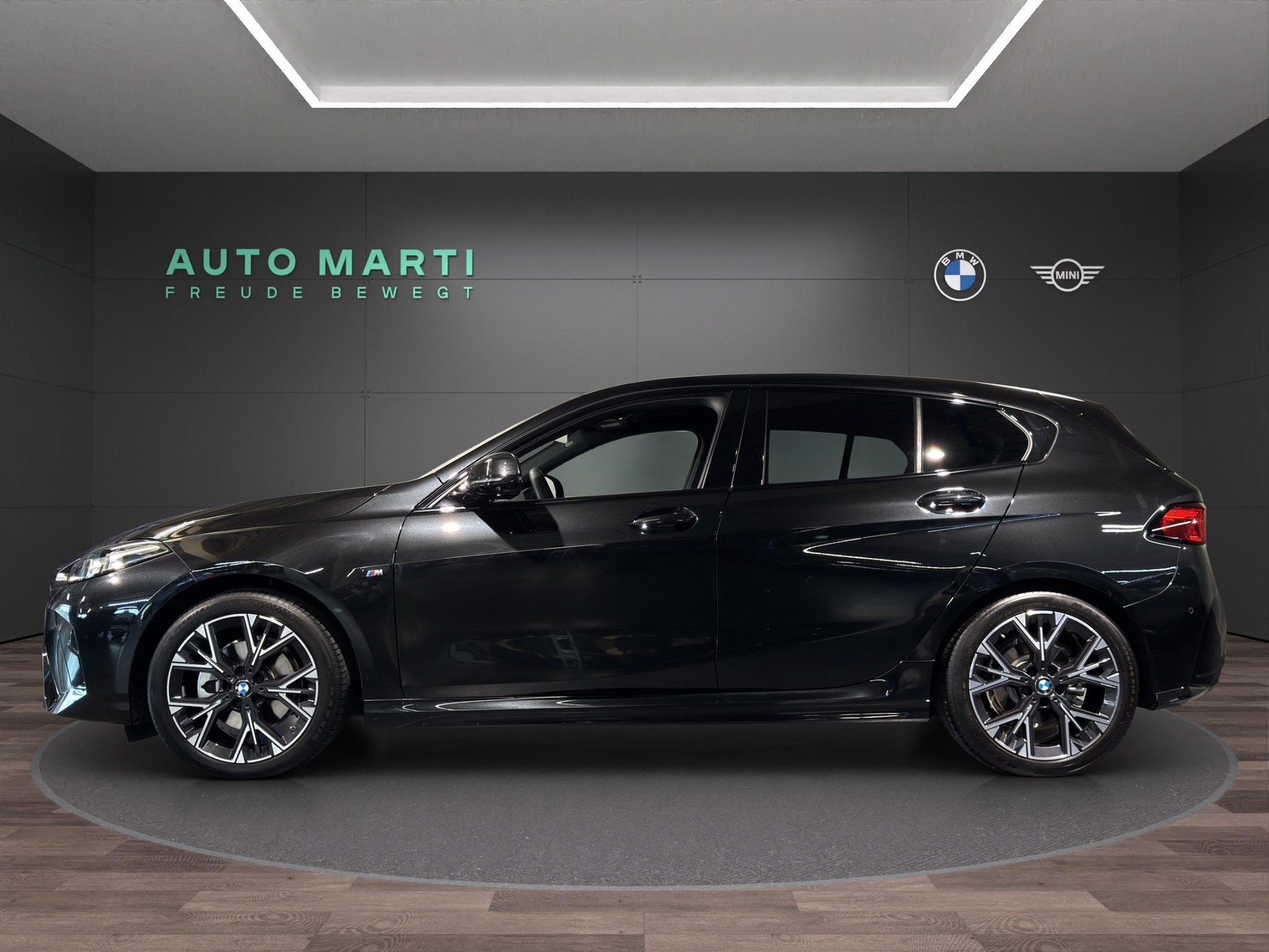 BMW 120d M Sport-image-1