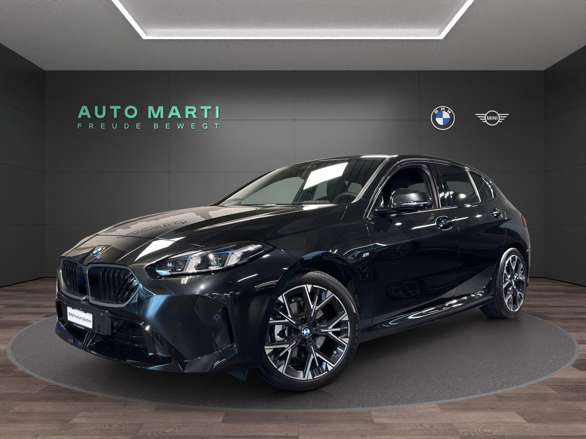 BMW 120d-image-0