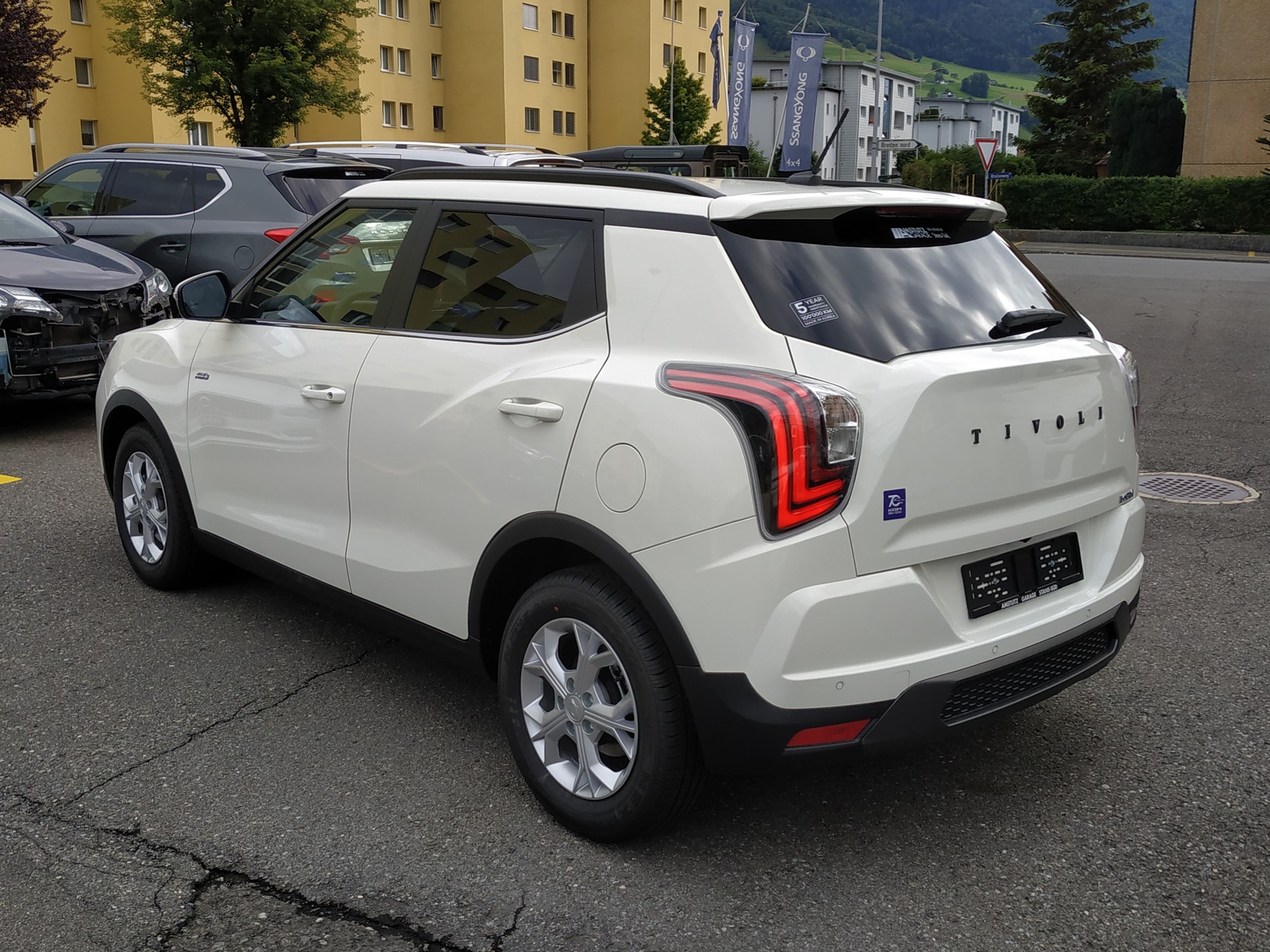 KGM-SsangYong Tivoli 1.5 T GDI Steel 4WD Automat-image-3