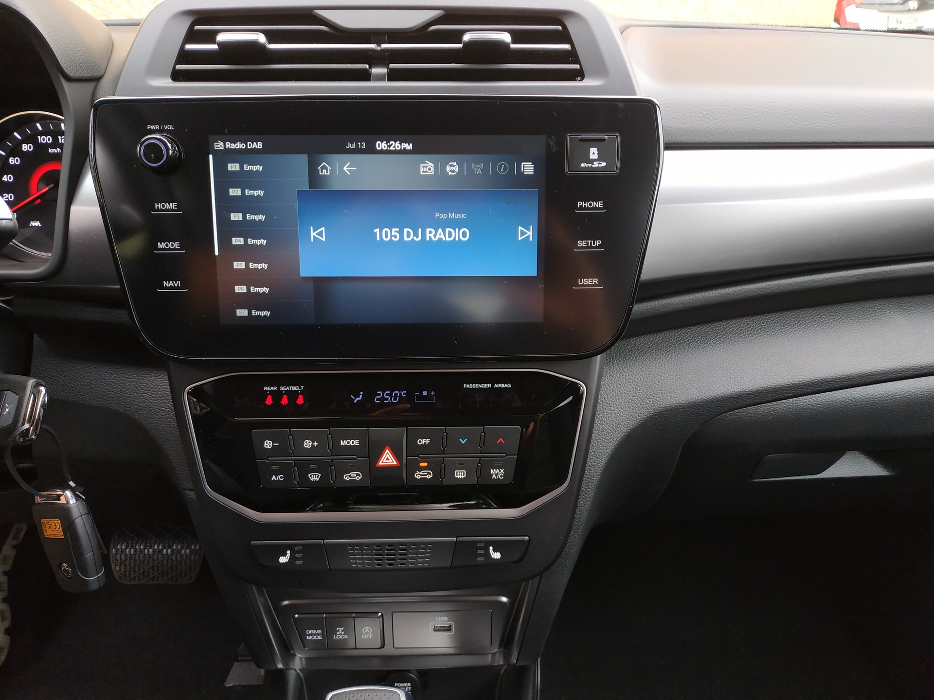 KGM-SsangYong Tivoli 1.5 T GDI Steel 4WD Automat-image-17