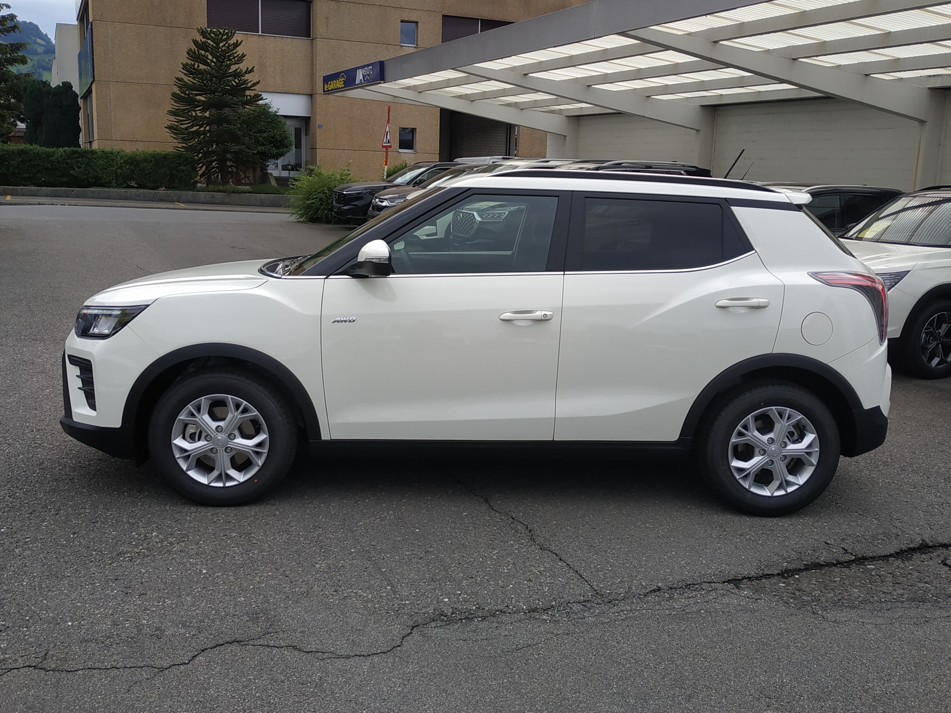 KGM-SsangYong Tivoli 1.5 T GDI Steel 4WD Automat-image-6