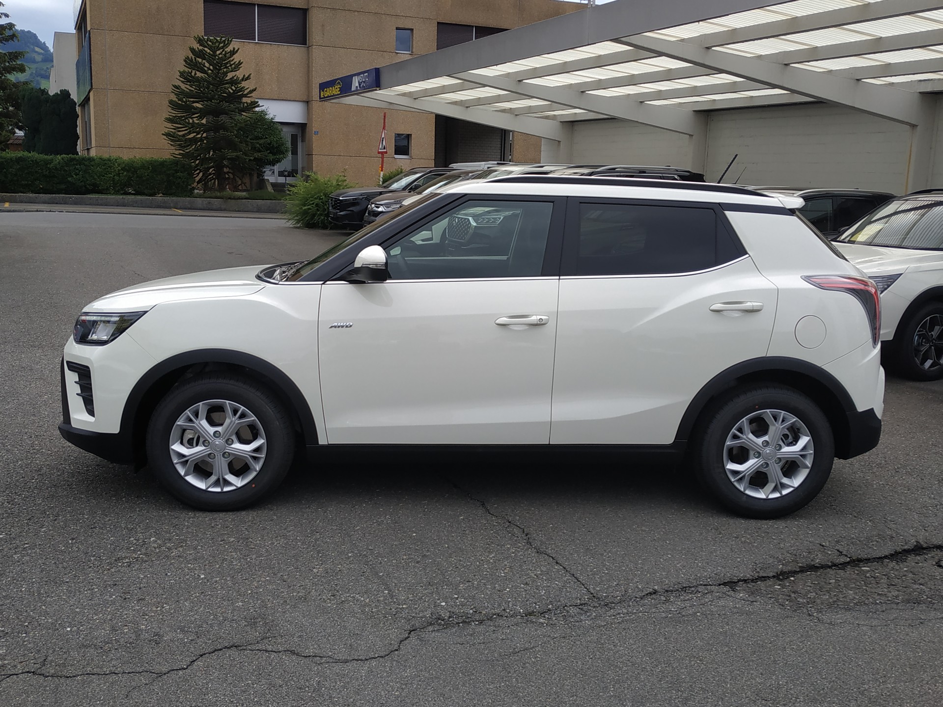 KGM-SsangYong Tivoli 1.5 T GDI Steel 4WD Automat-image-7