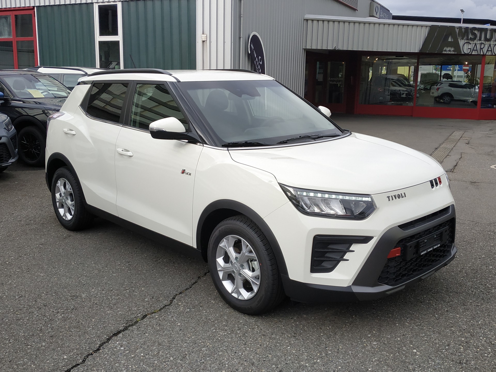 KGM-SsangYong Tivoli 1.5 T GDI Steel 4WD Automat-image-1