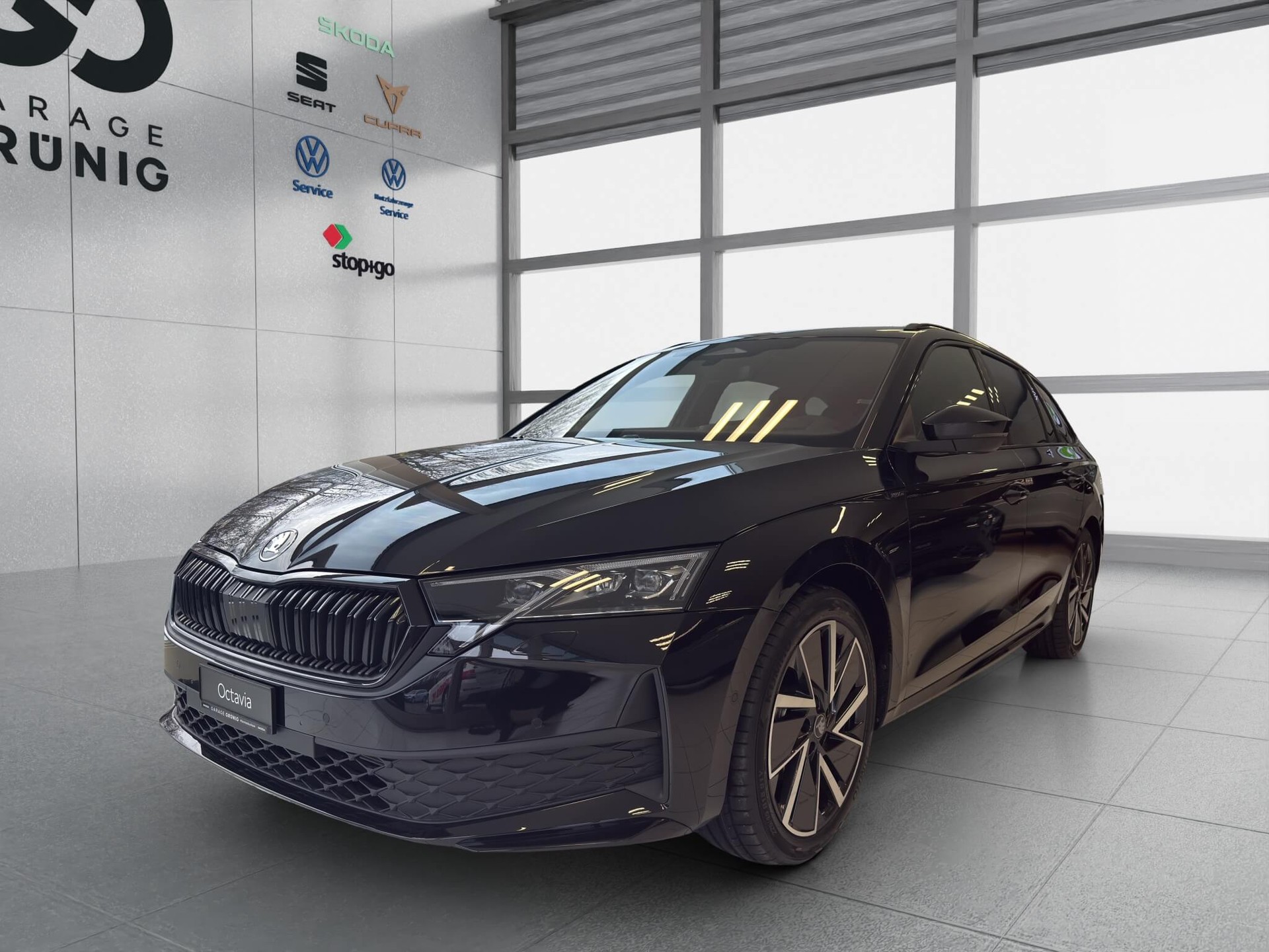 SKODA Octavia Combi 1.5 TSI mHEV DSG Dynamic-image-0
