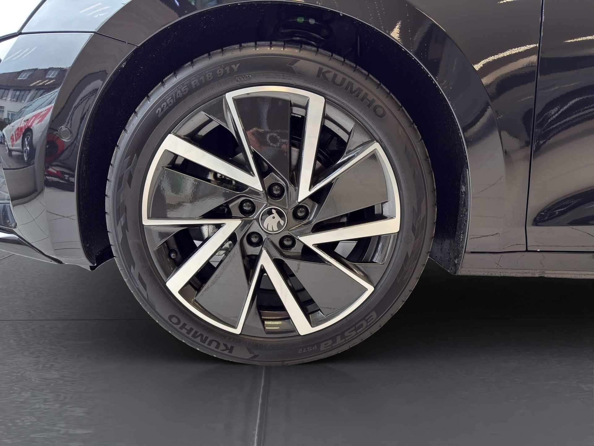 SKODA Octavia Combi 1.5 TSI mHEV DSG Dynamic-image-10