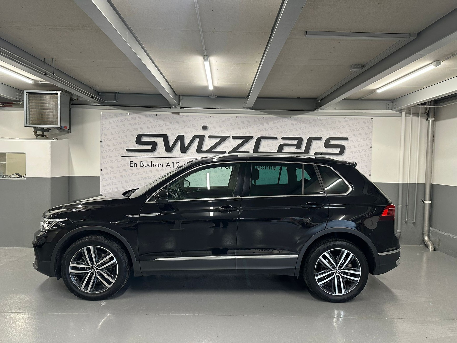 VW Tiguan 2.0 TDI SCR Elegance 4Motion DSG-image-1