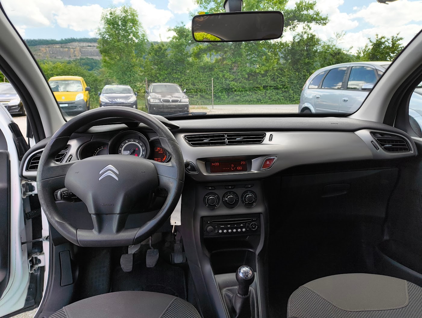 CITROEN C3 1.2i Séduction-image-6