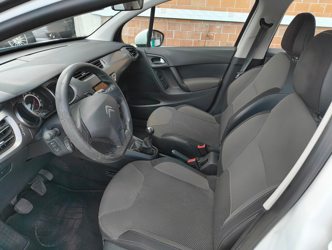 CITROEN C3 1.2i Séduction-image-5