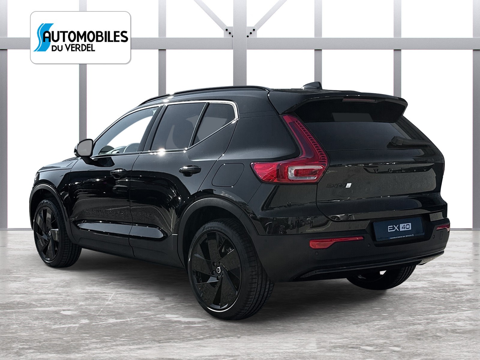VOLVO EX40 Twin Black Edition AWD-image-2