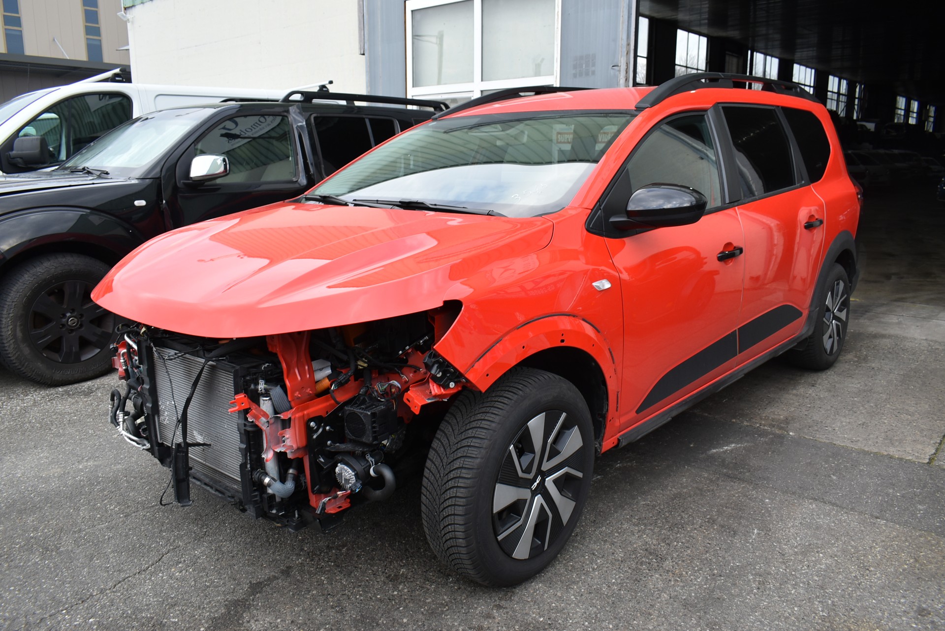 DACIA Jogger HEV 140 Expression-image-0