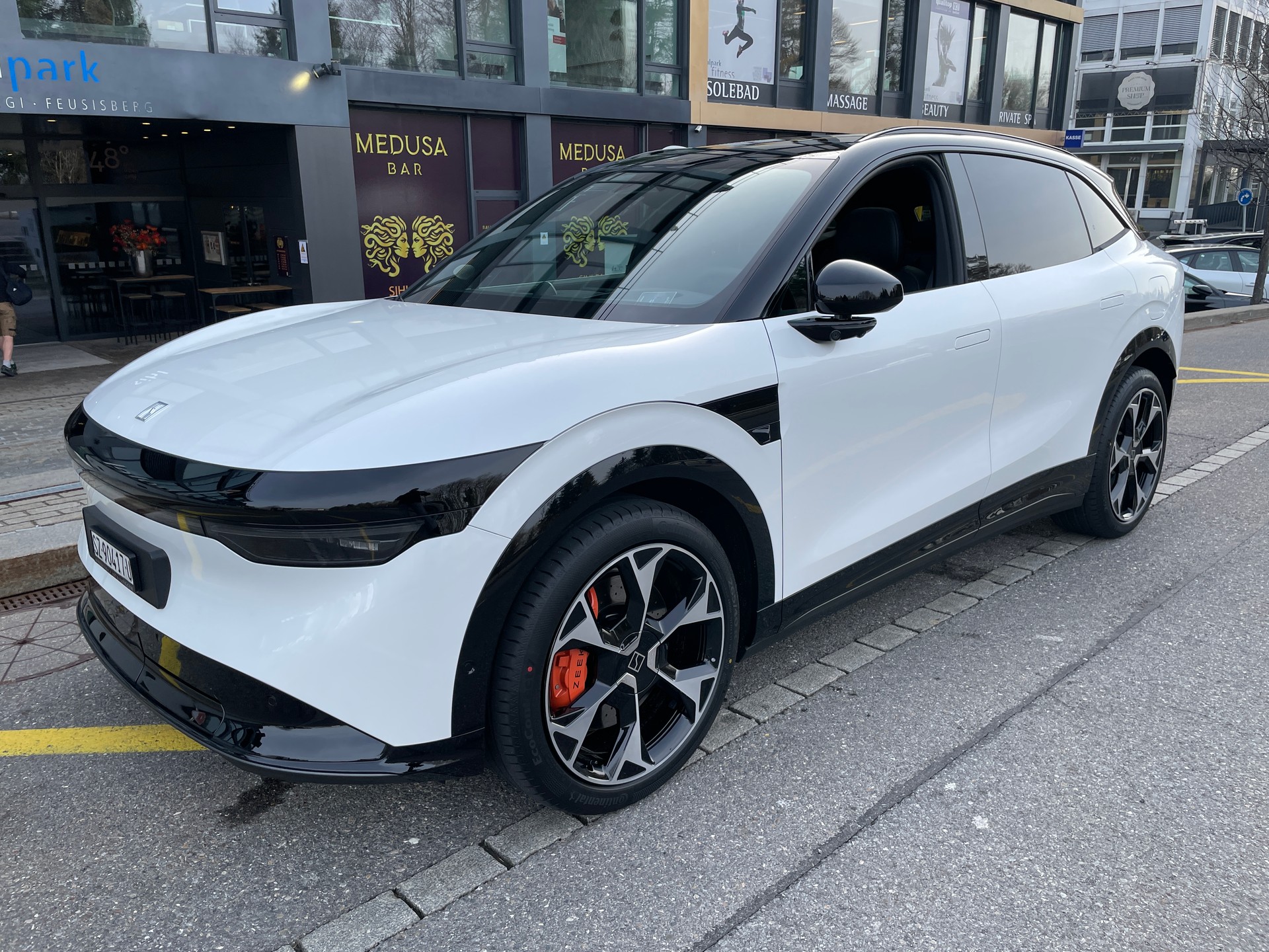 ZEEKR 7X Privilege AWD mit Comfort inkl. Cockpit Paket mit AHK-image-0