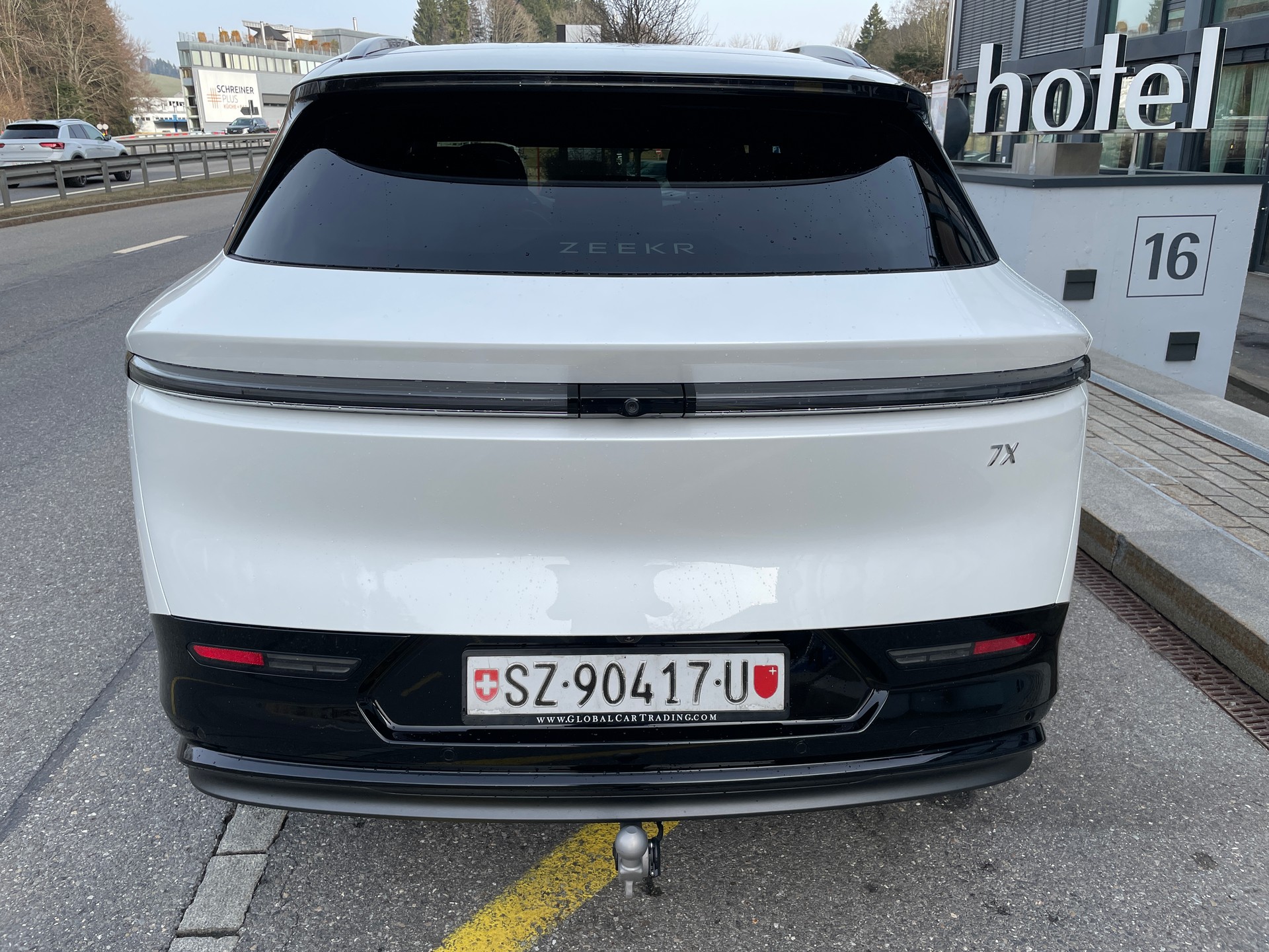 ZEEKR 7X Privilege AWD mit Comfort inkl. Cockpit Paket mit AHK-image-5