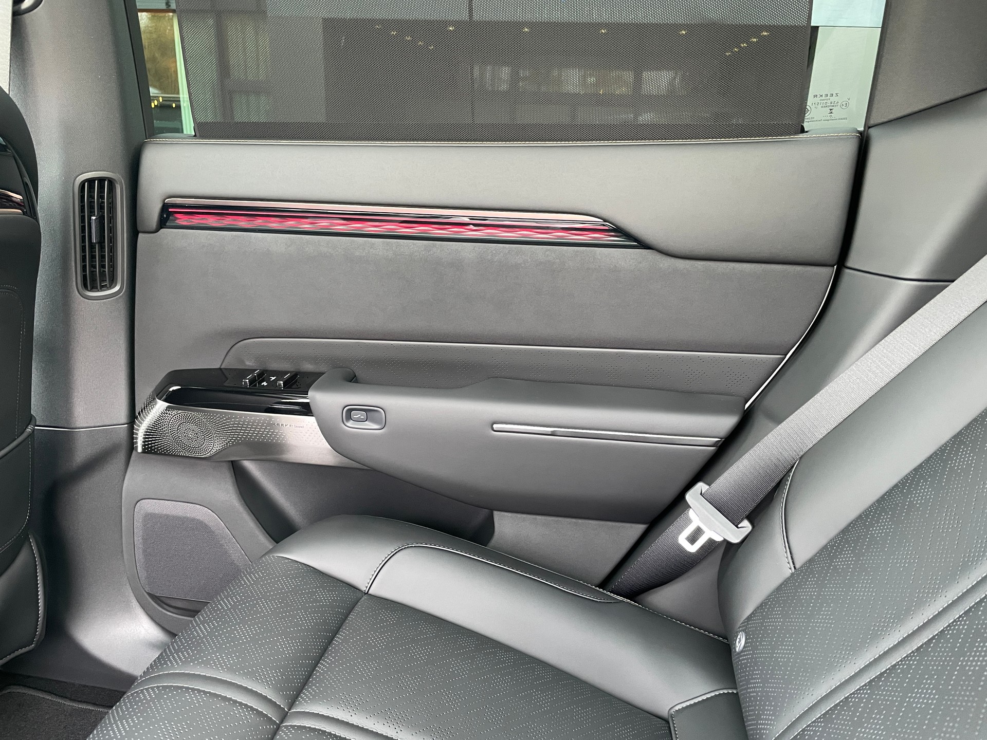 ZEEKR 7X Privilege AWD mit Comfort inkl. Cockpit Paket mit AHK-image-22