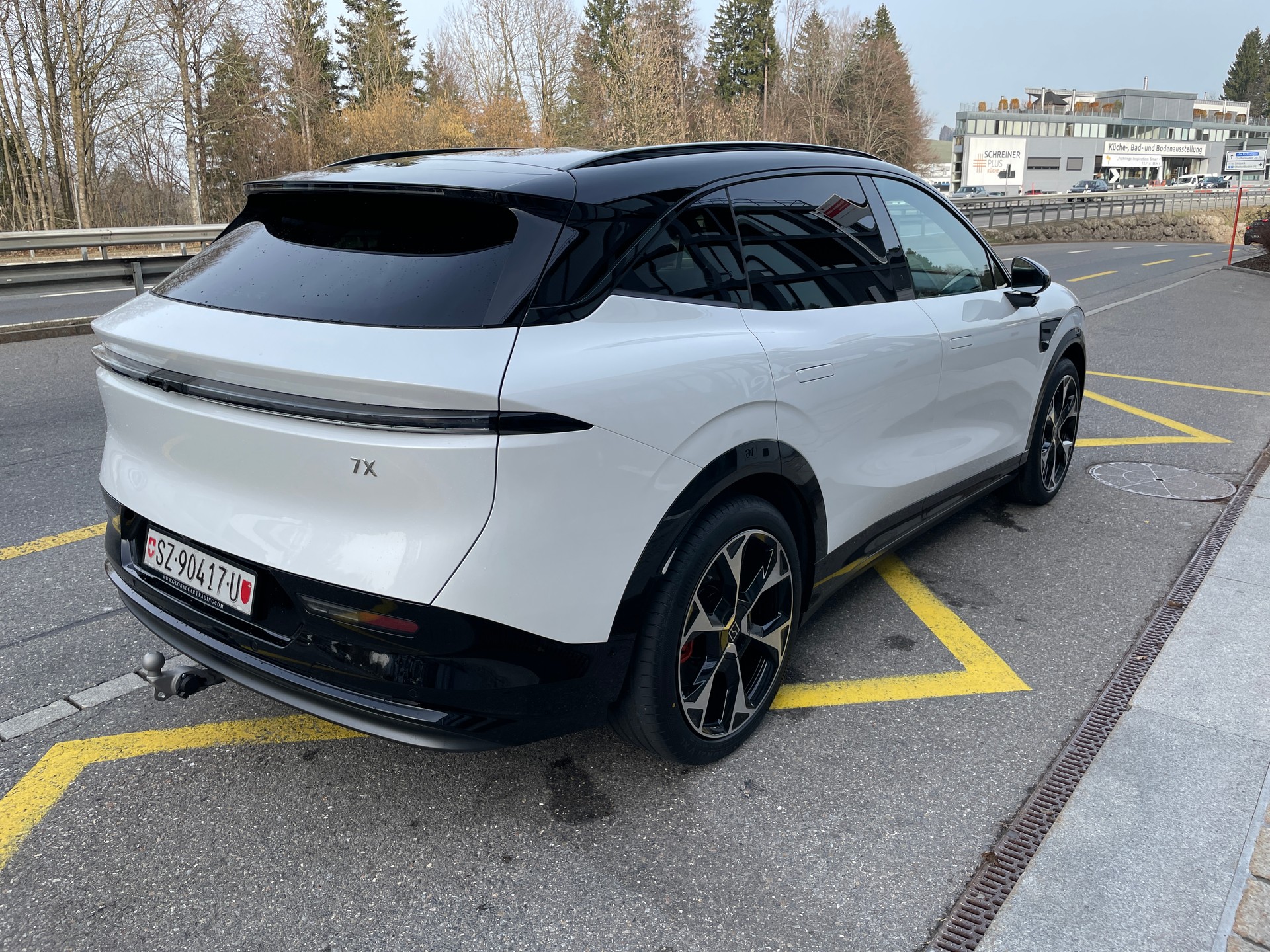 ZEEKR 7X Privilege AWD mit Comfort inkl. Cockpit Paket mit AHK-image-4