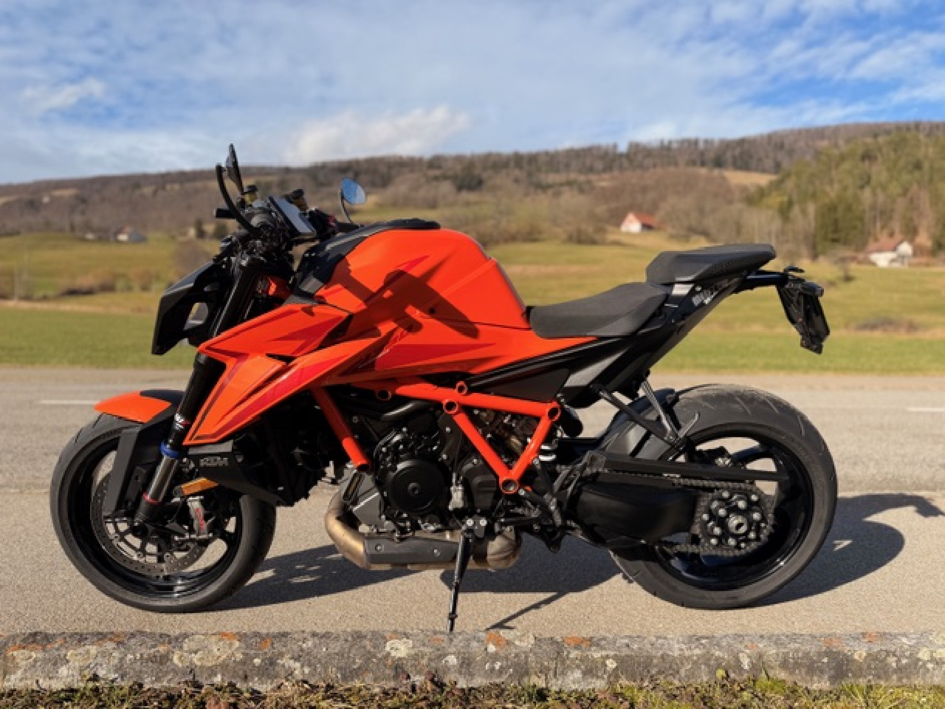 KTM 1390 Super Duke R Evo-image-1
