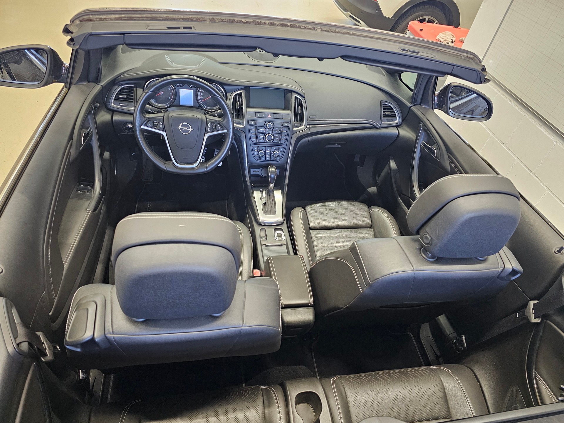 OPEL Cascada 1.6i 16V Cosmo Automat-image-14
