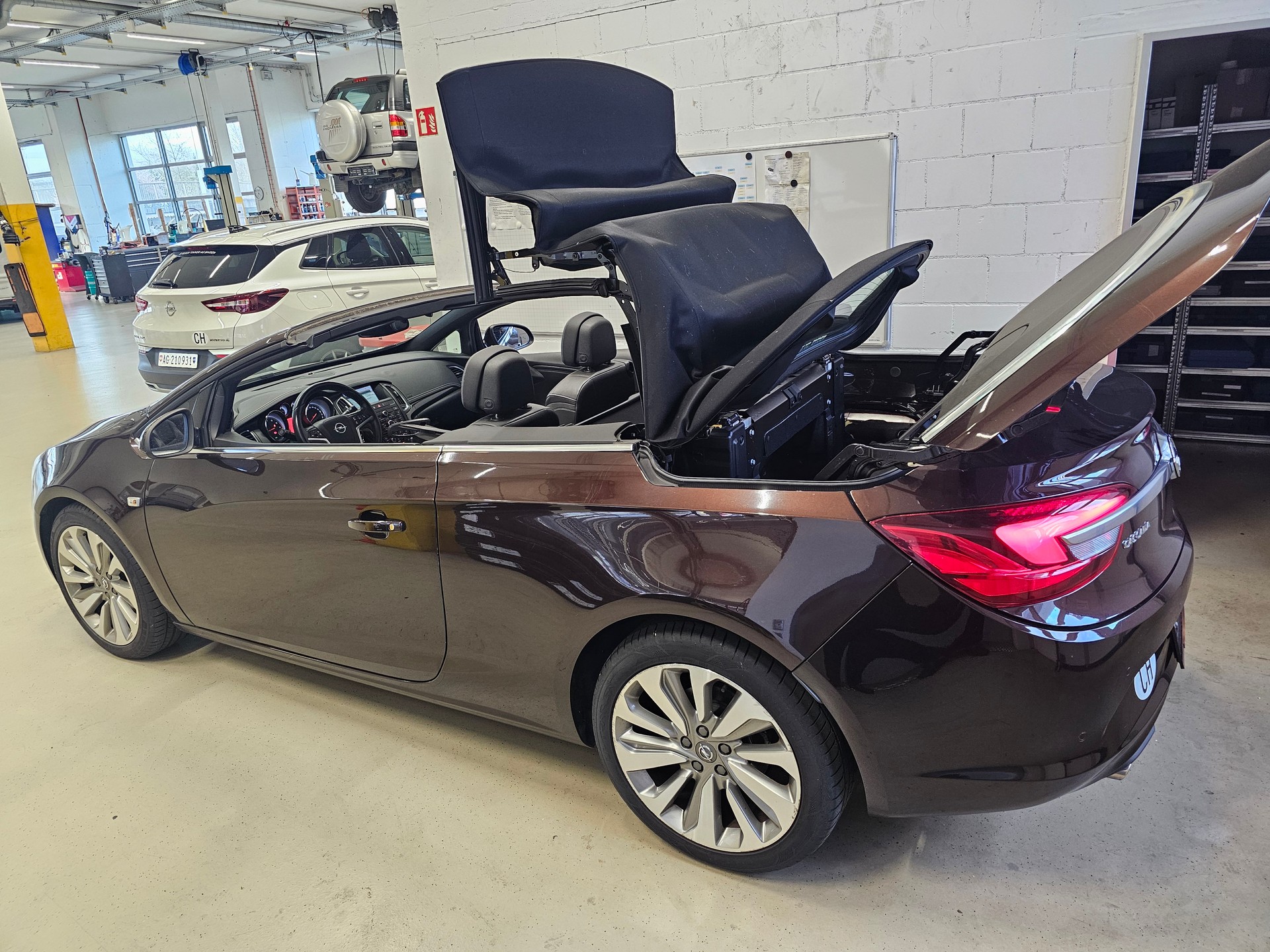 OPEL Cascada 1.6i 16V Cosmo Automat-image-15
