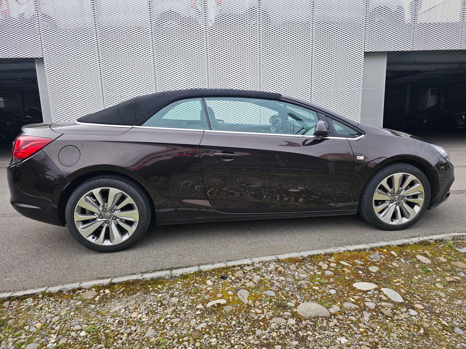 OPEL Cascada 1.6i 16V Cosmo Automat-image-1