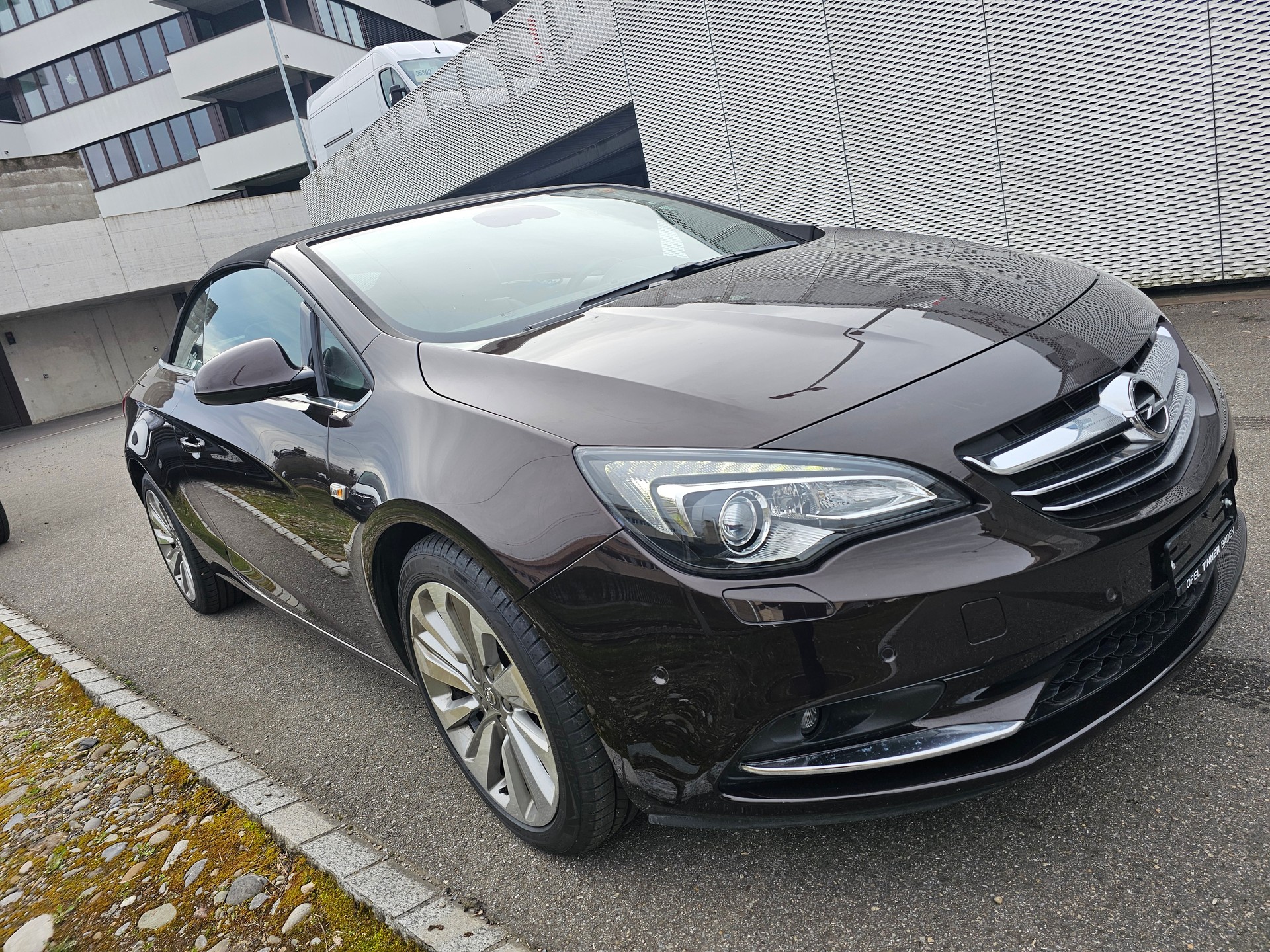 OPEL Cascada 1.6i 16V Cosmo Automat-image-2