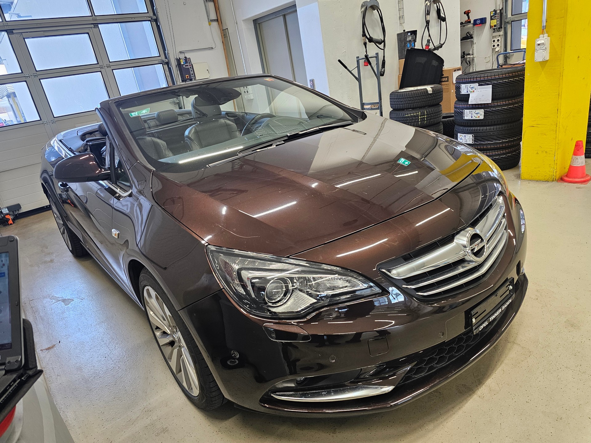 OPEL Cascada 1.6i 16V Cosmo Automat-image-6