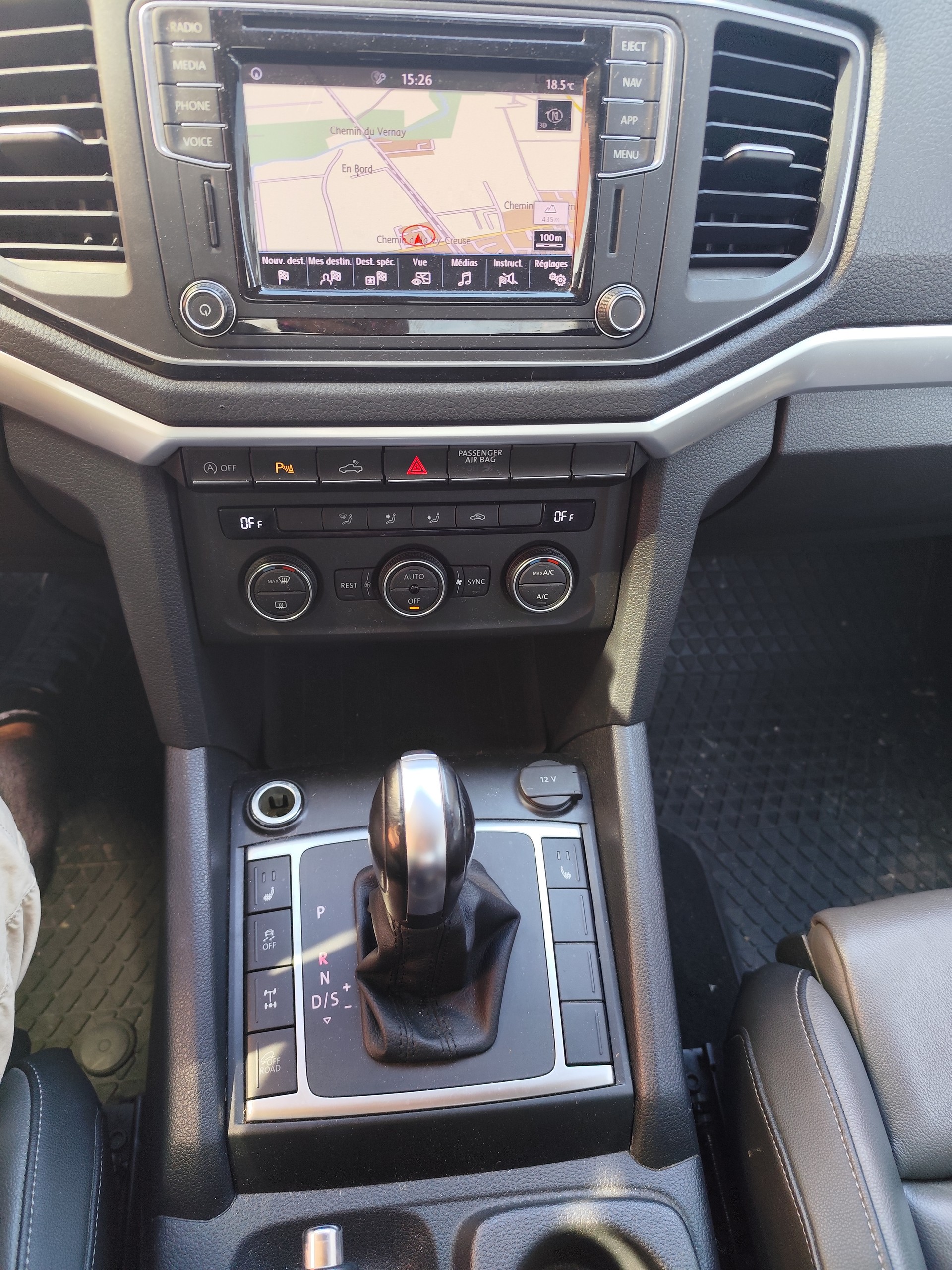 VW Amarok 3.0TDI Crossline 4Motion Automatic-image-12