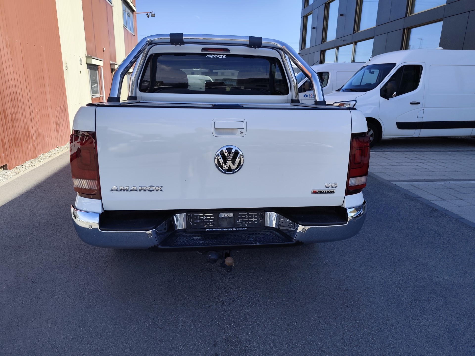 VW Amarok 3.0TDI Crossline 4Motion Automatic-image-6