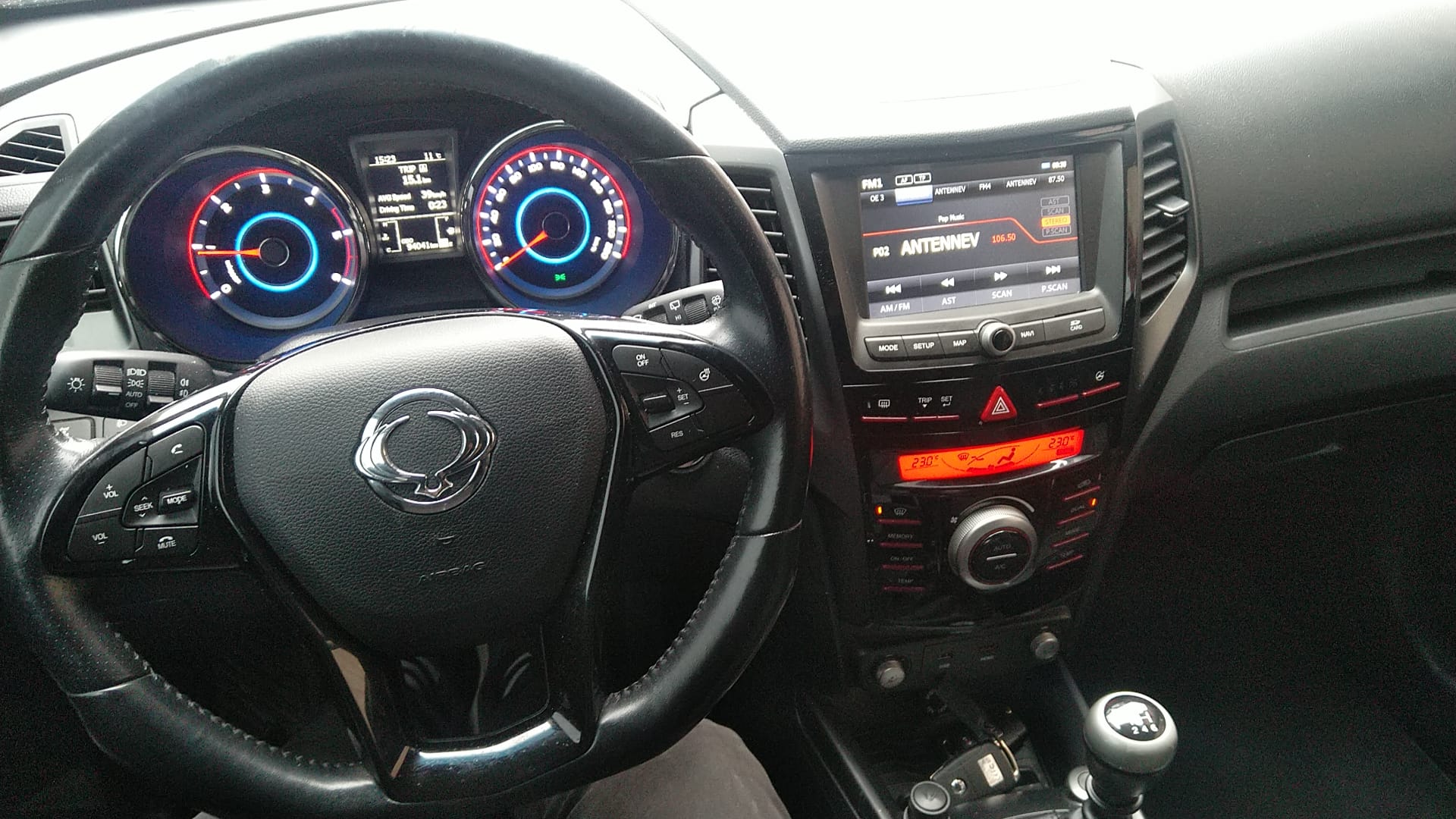 KGM-SsangYong XLV 1.6 eXDi Sapphire 4WD-image-10