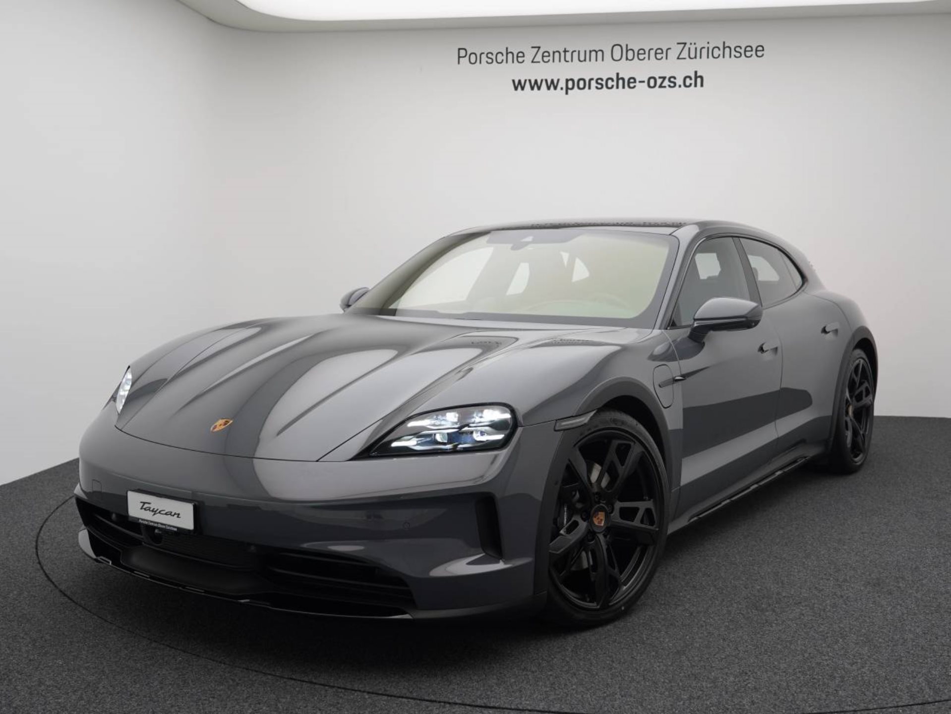 PORSCHE Taycan 4 Cross Turismo-image-0