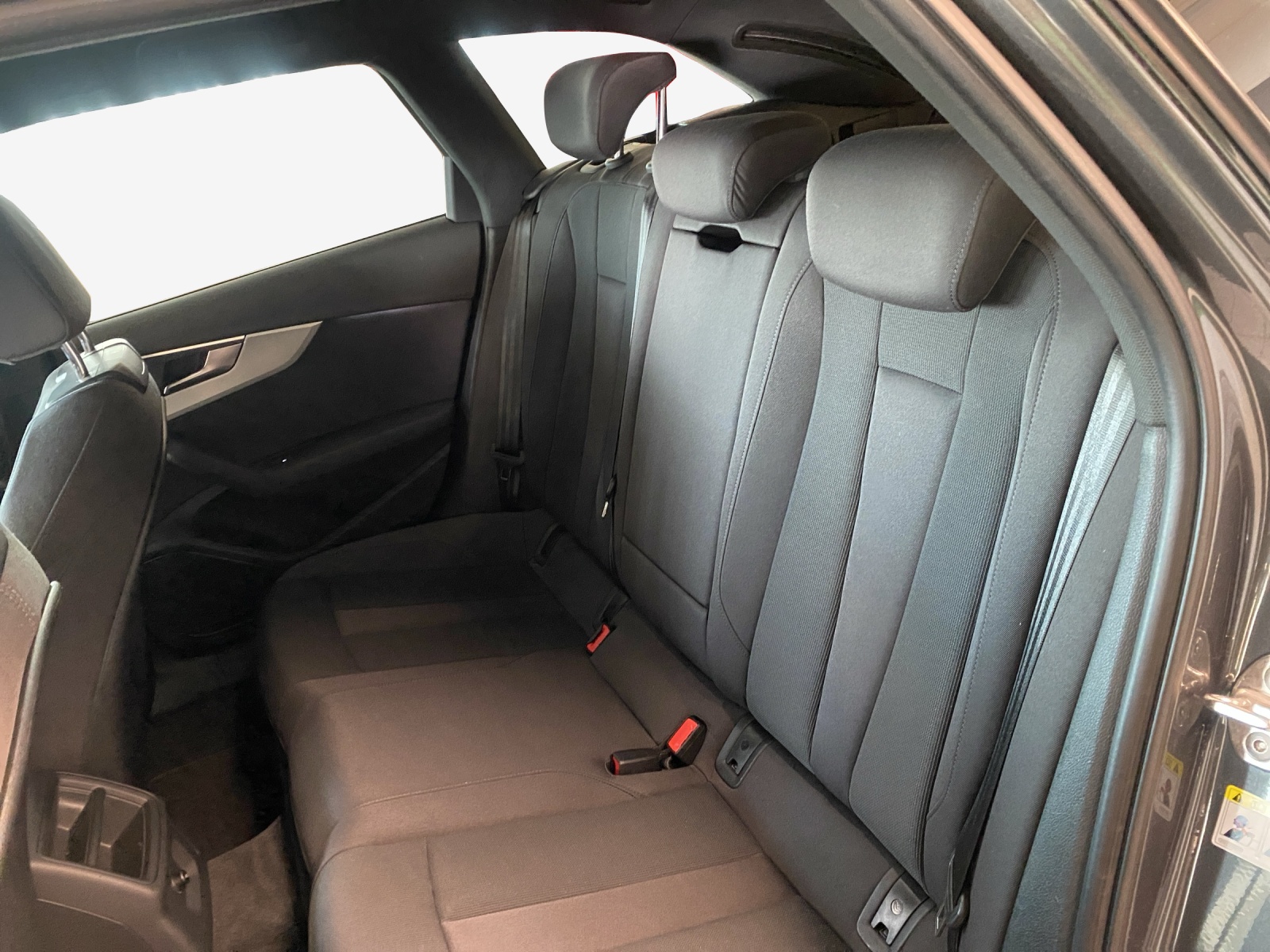 AUDI A4 Avant 50 TDI S line quattro tiptronic-image-11