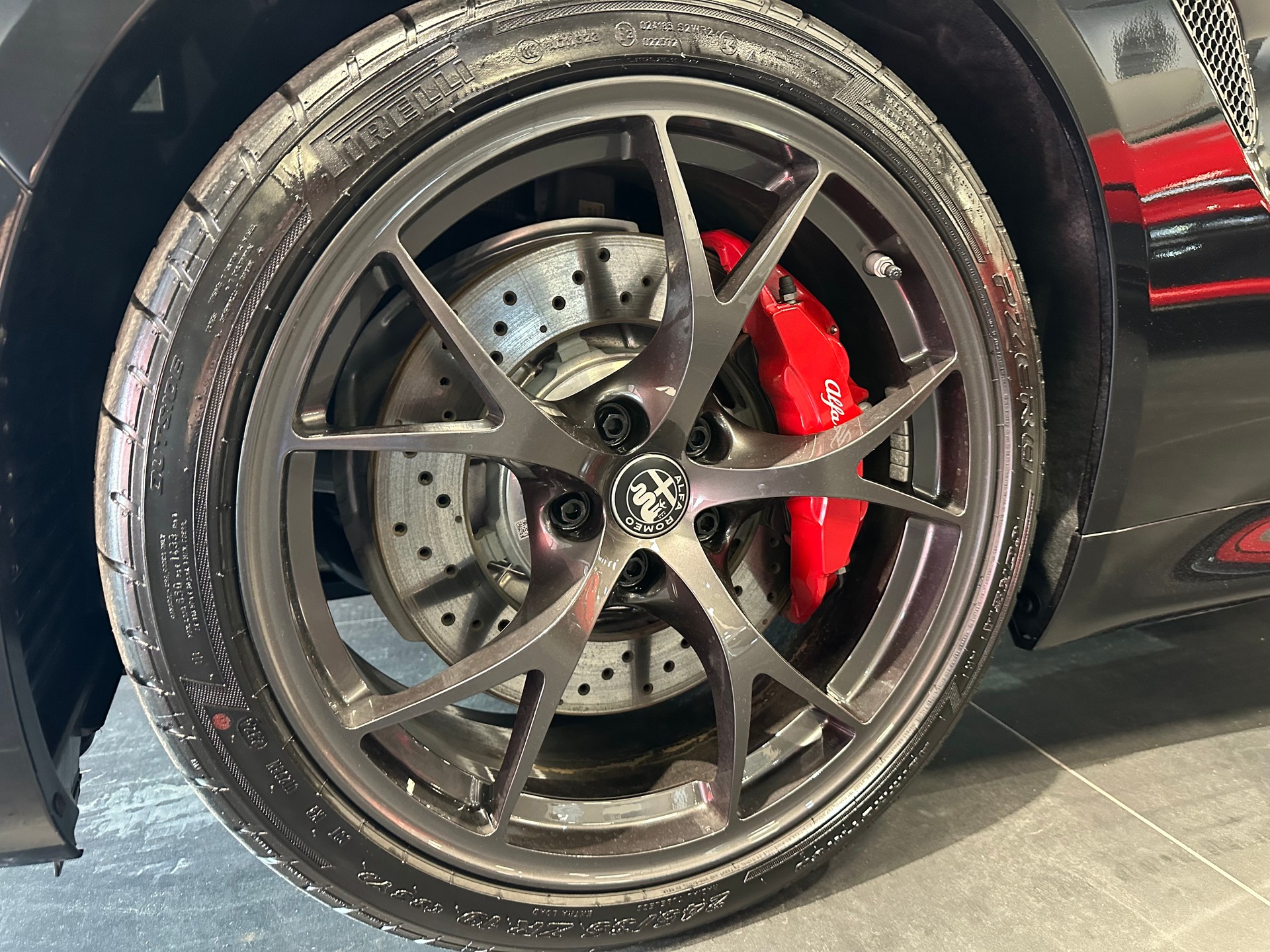 ALFA ROMEO Giulia 2.9 V6 Quadrifoglio-image-13