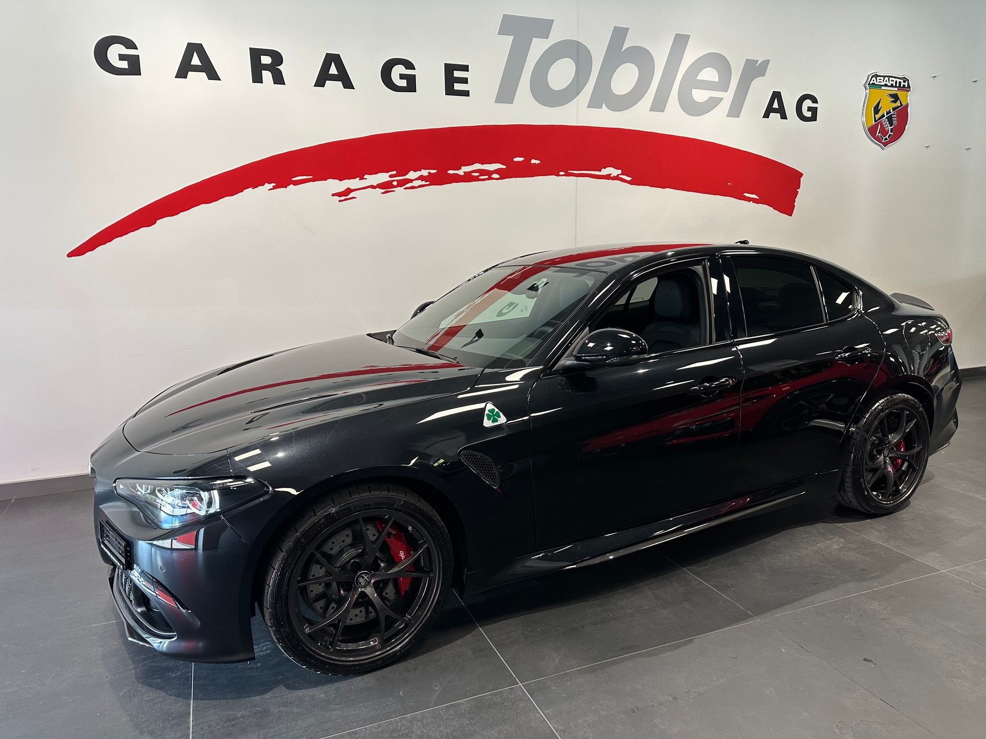 ALFA ROMEO Giulia 2.9 V6 Quadrifoglio-showroom-element-1