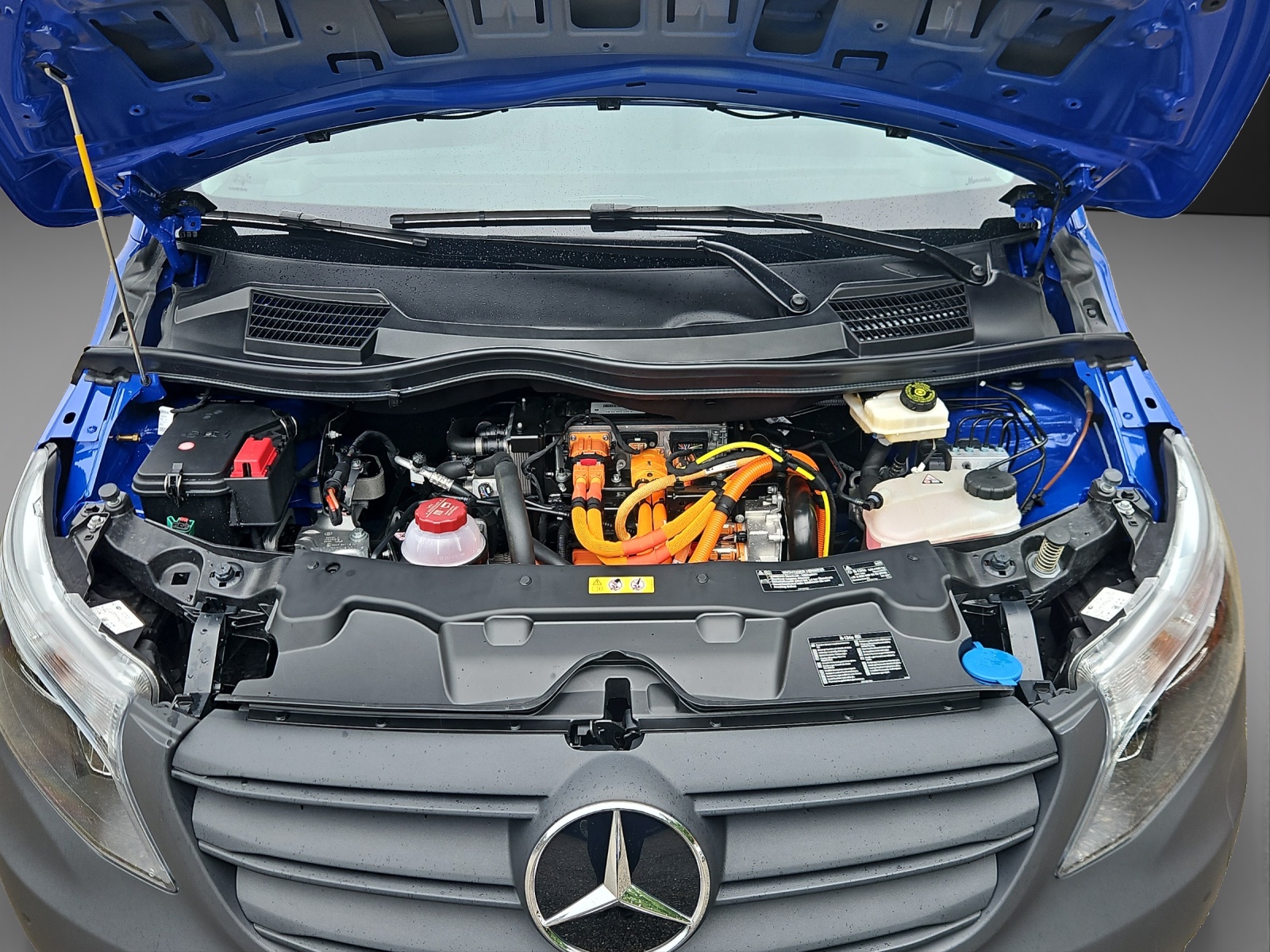 MERCEDES-BENZ eVito 112 Lang-image-8