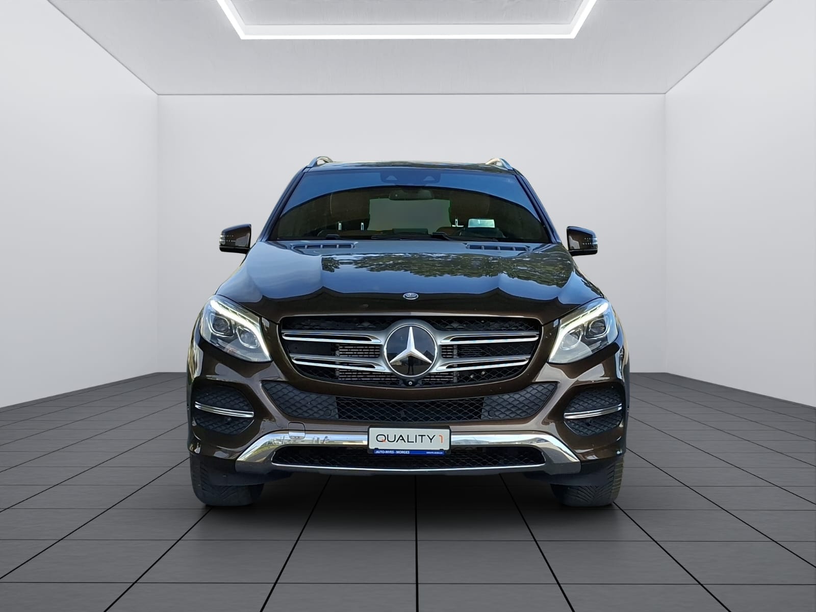 MERCEDES-BENZ GLE 500 e 4Matic 7G-Tronic-showroom-element-1