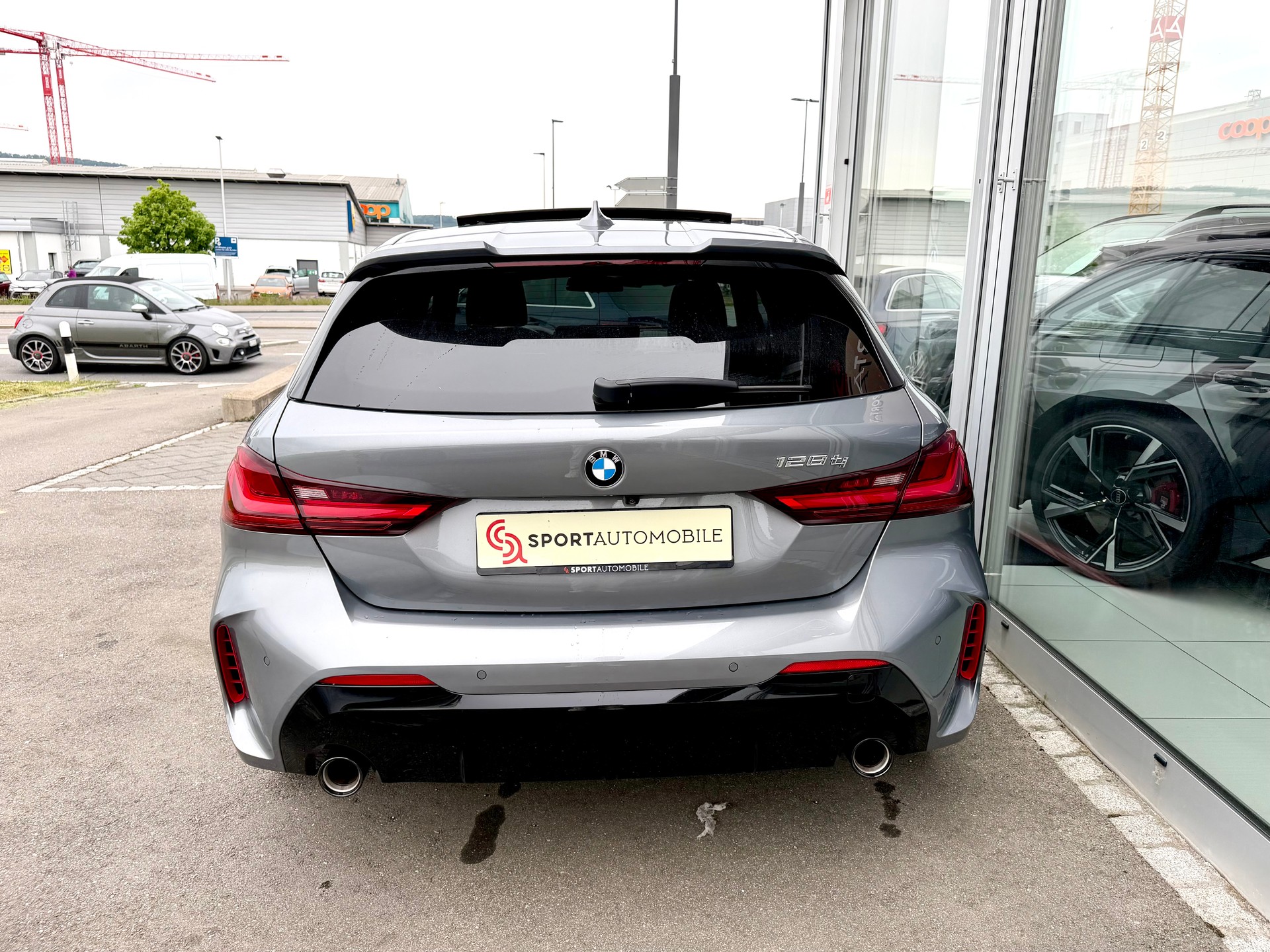BMW 128ti M Sport Pro Steptronic-image-9